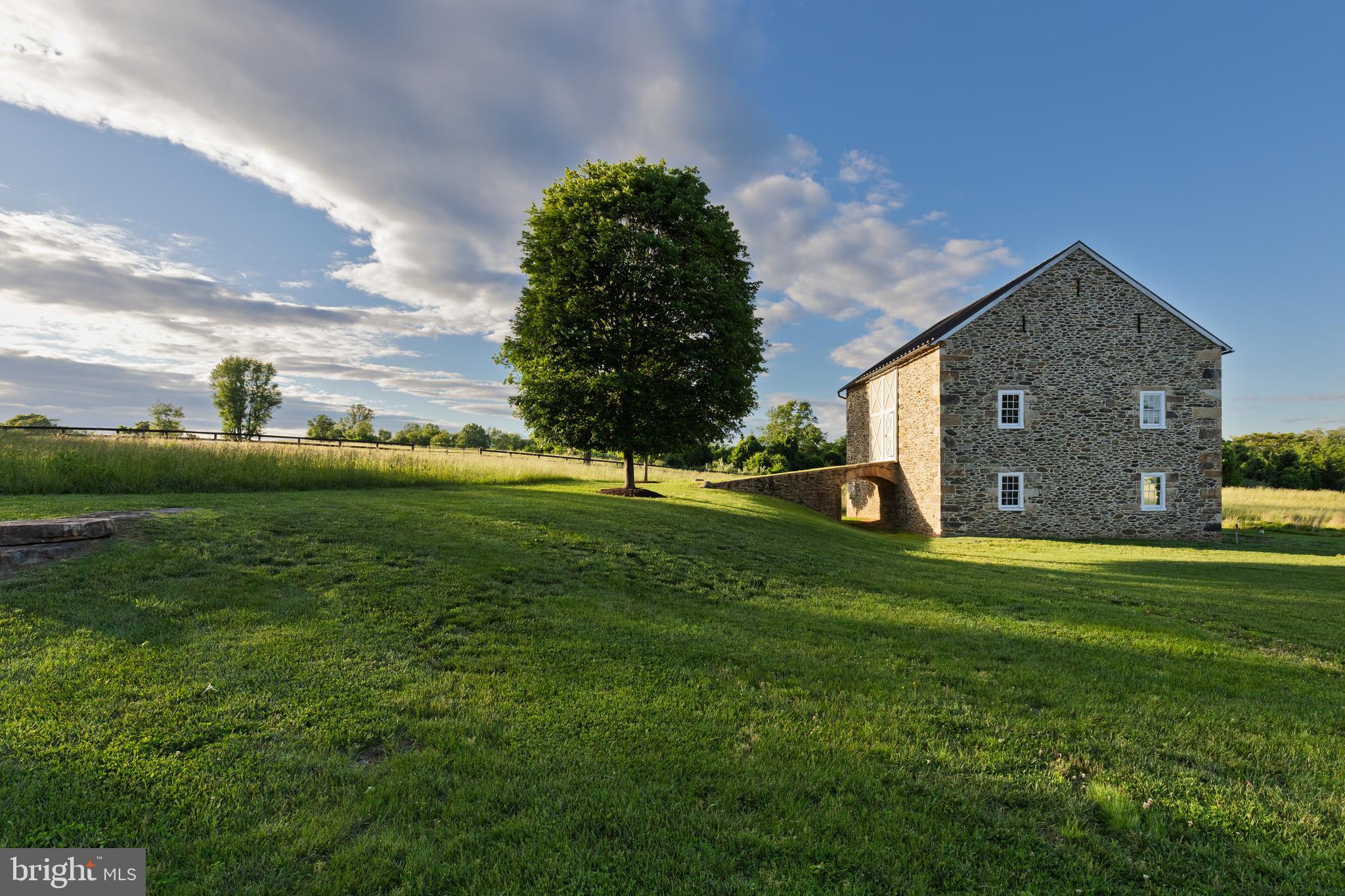 MIDDLEBURG - Residential