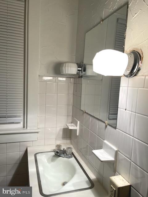 WEST MANCHESTER - Residential Lease