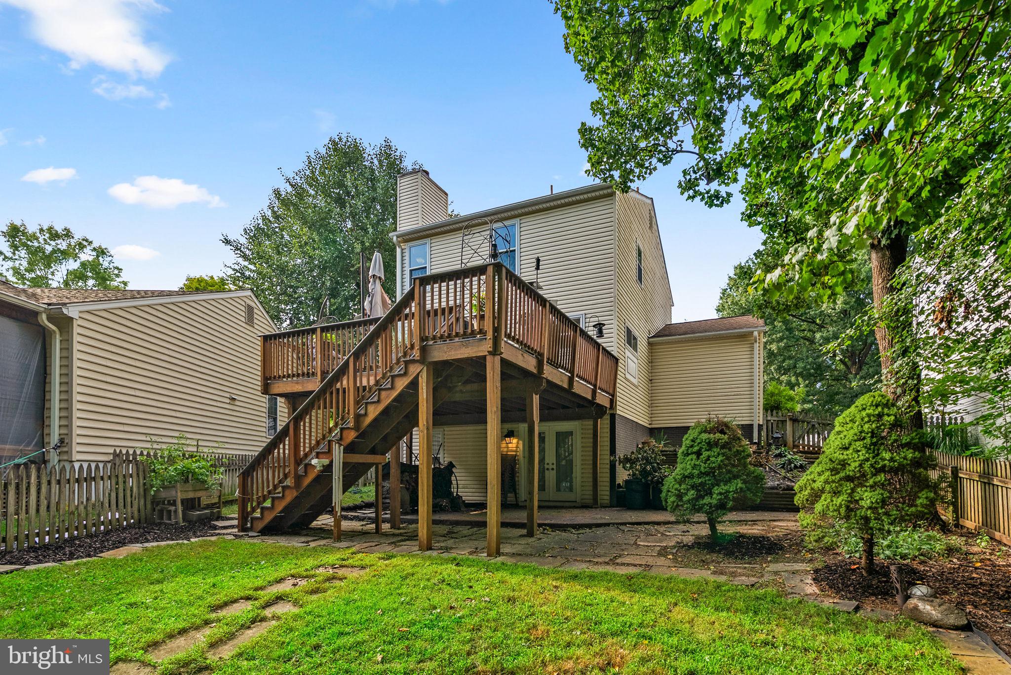21 NEERWINDER COURT