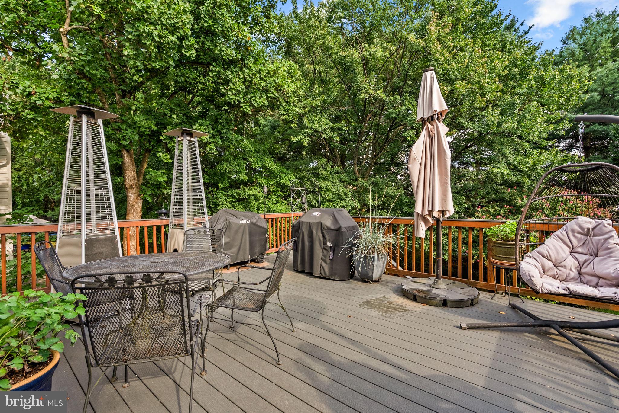 21 NEERWINDER COURT