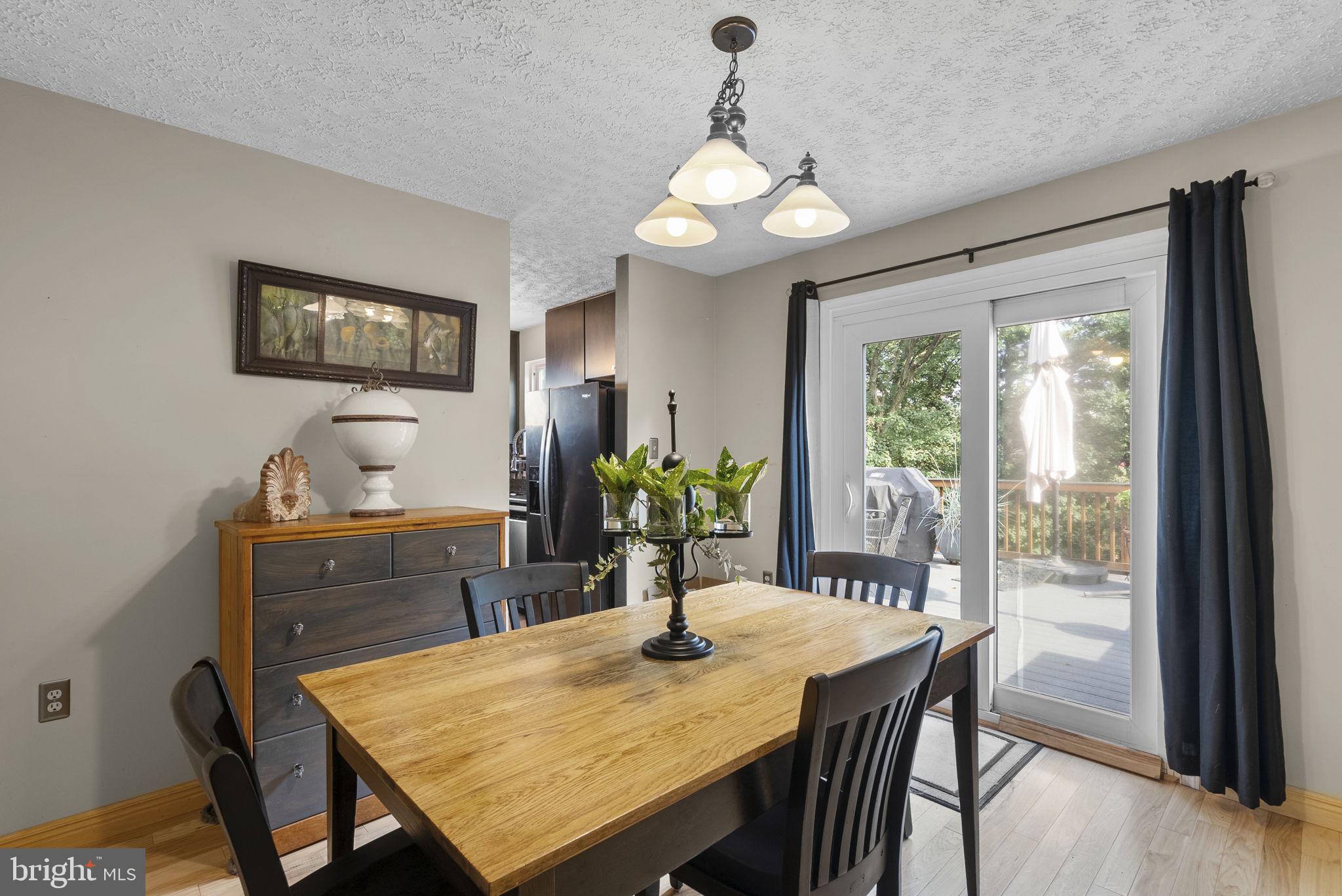 21 NEERWINDER COURT