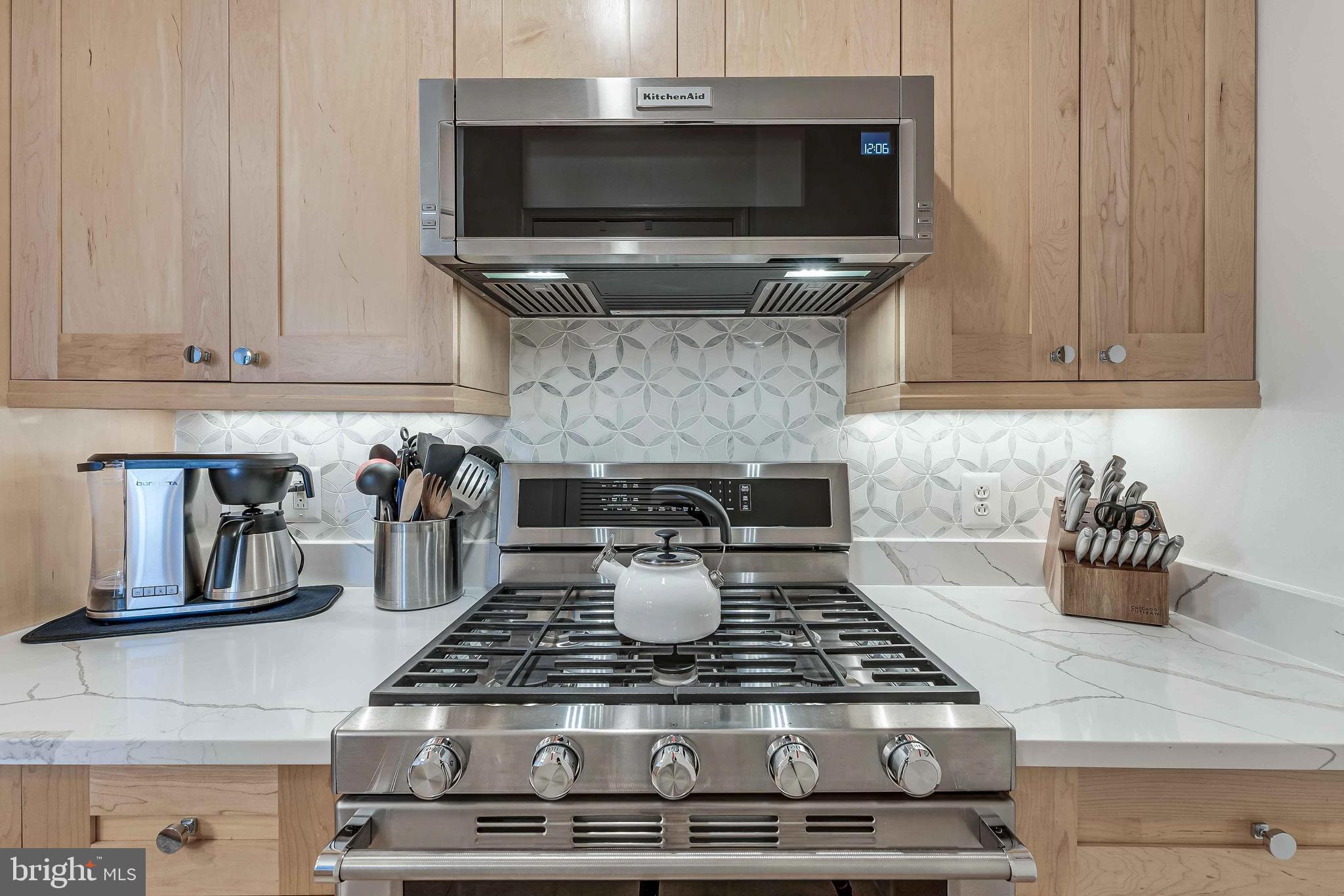 MIDTOWN AT RESTON TOWN CENTER - Residential Lease