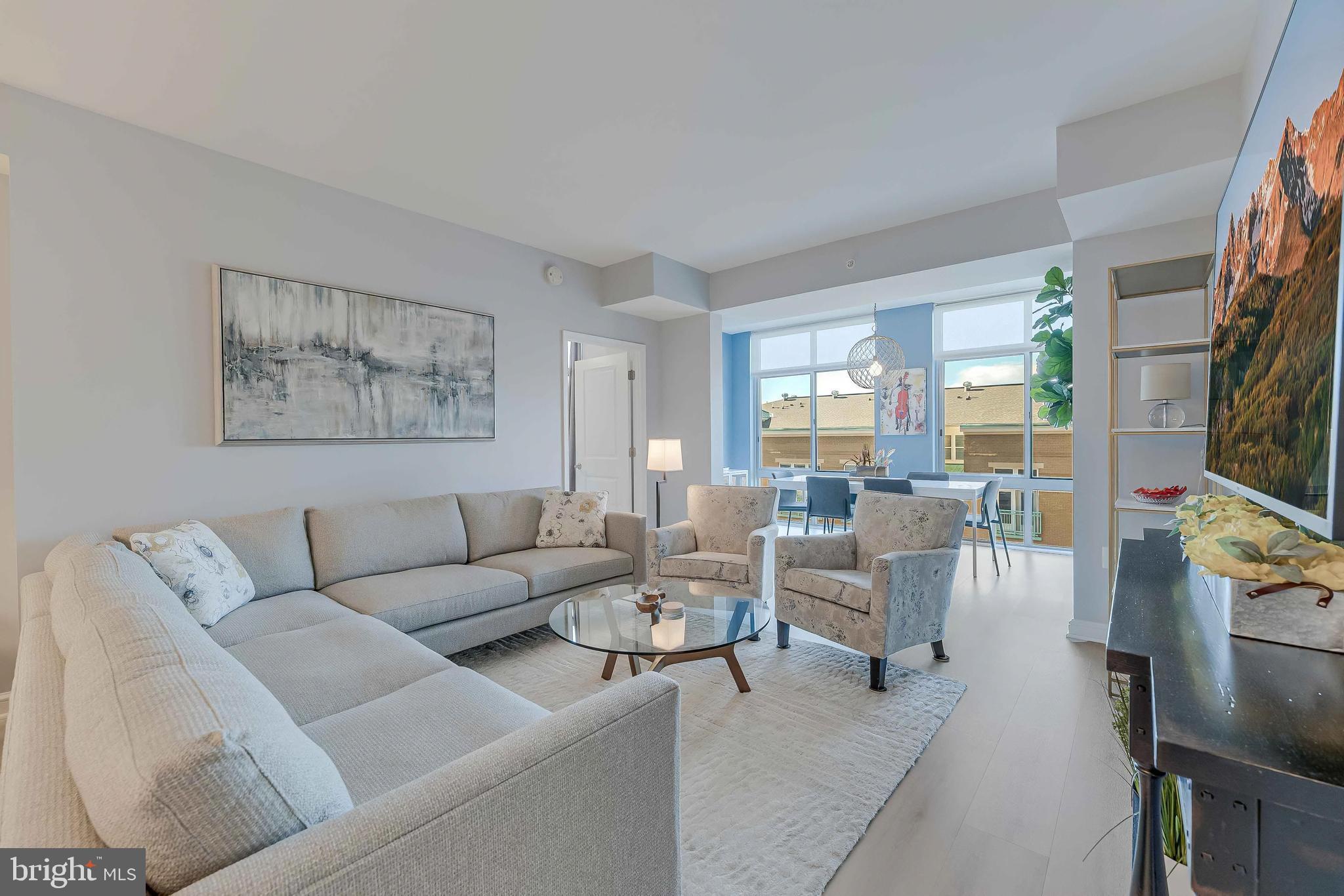 MIDTOWN AT RESTON TOWN CENTER - Residential Lease