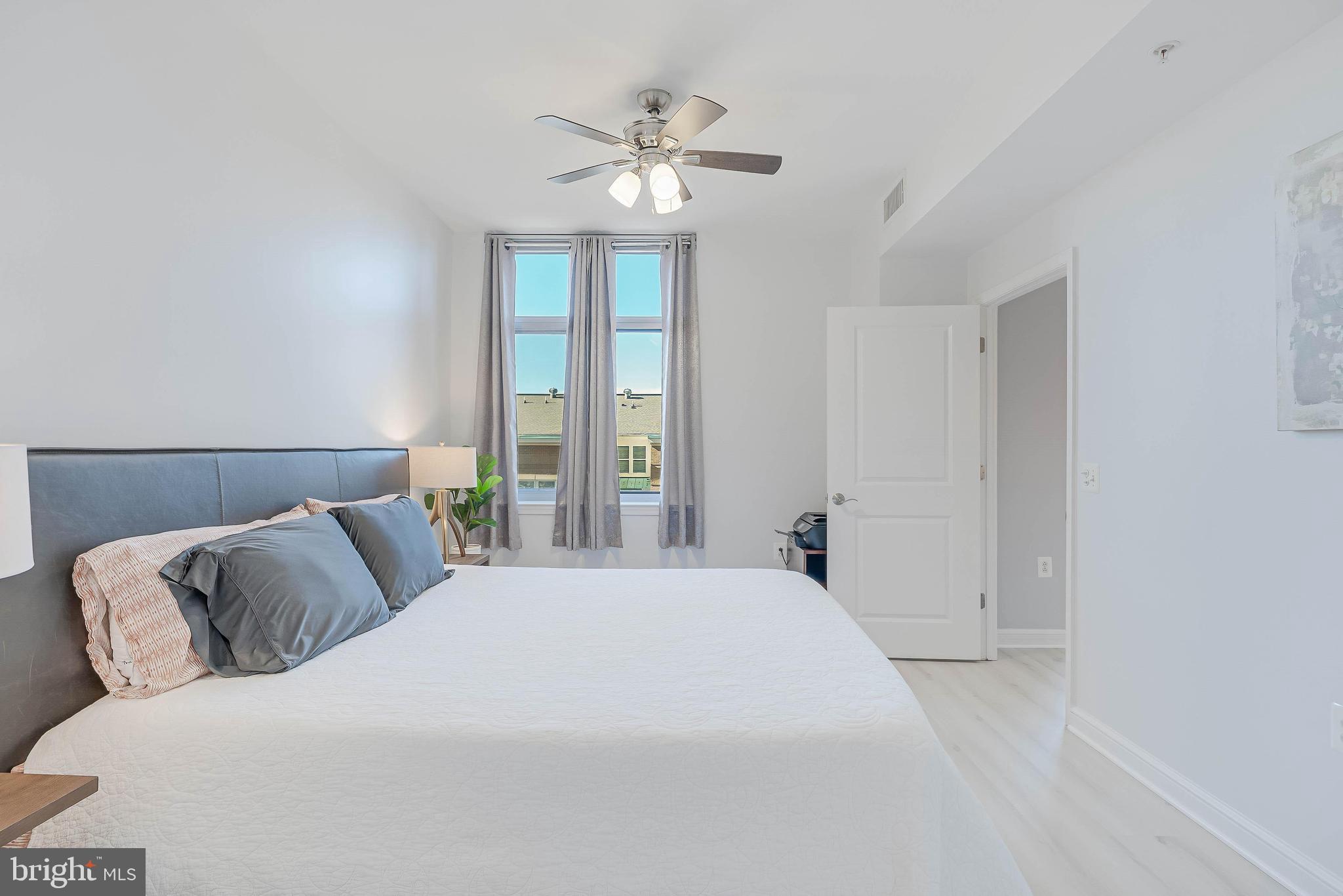 MIDTOWN AT RESTON TOWN CENTER - Residential Lease