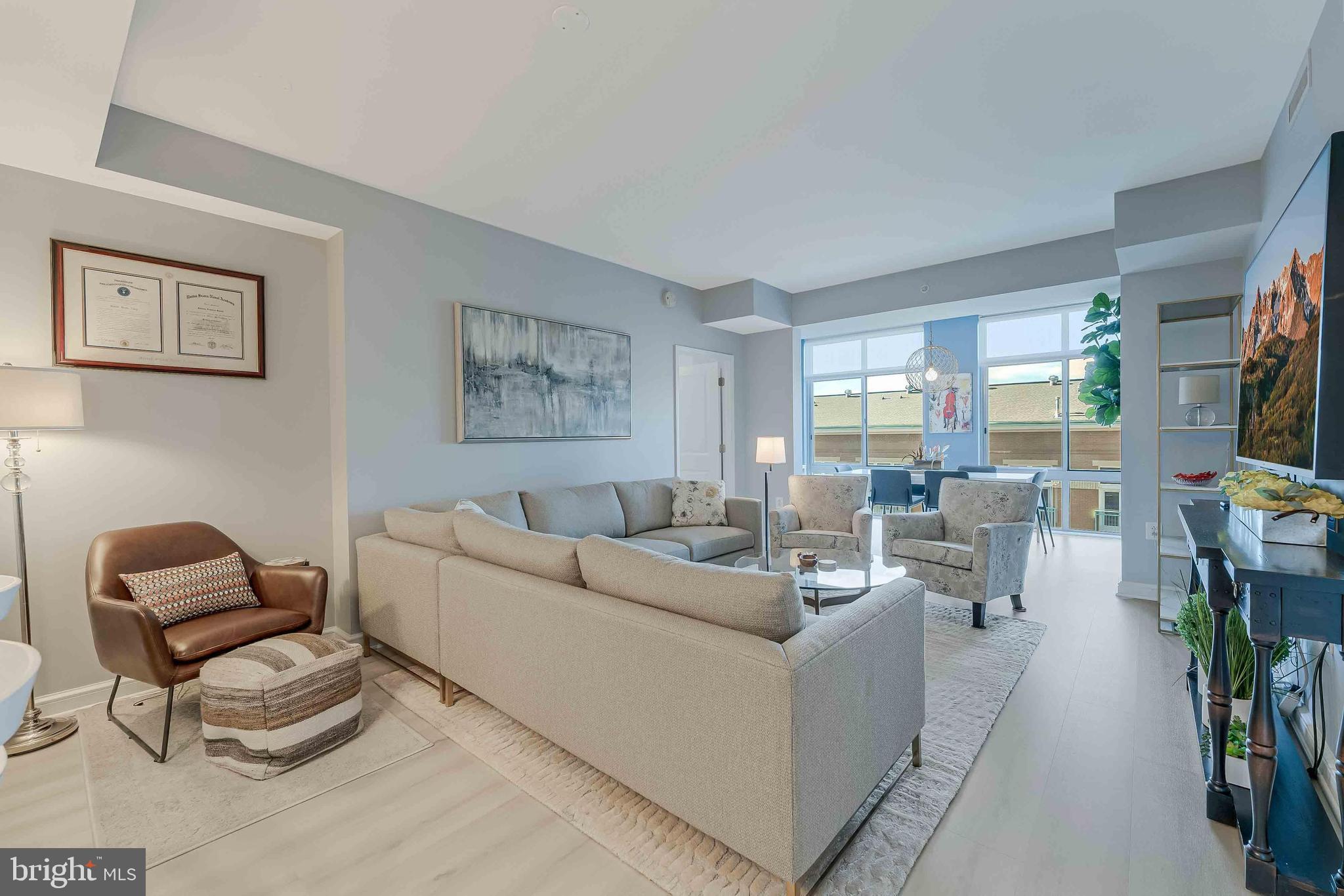 MIDTOWN AT RESTON TOWN CENTER - Residential Lease