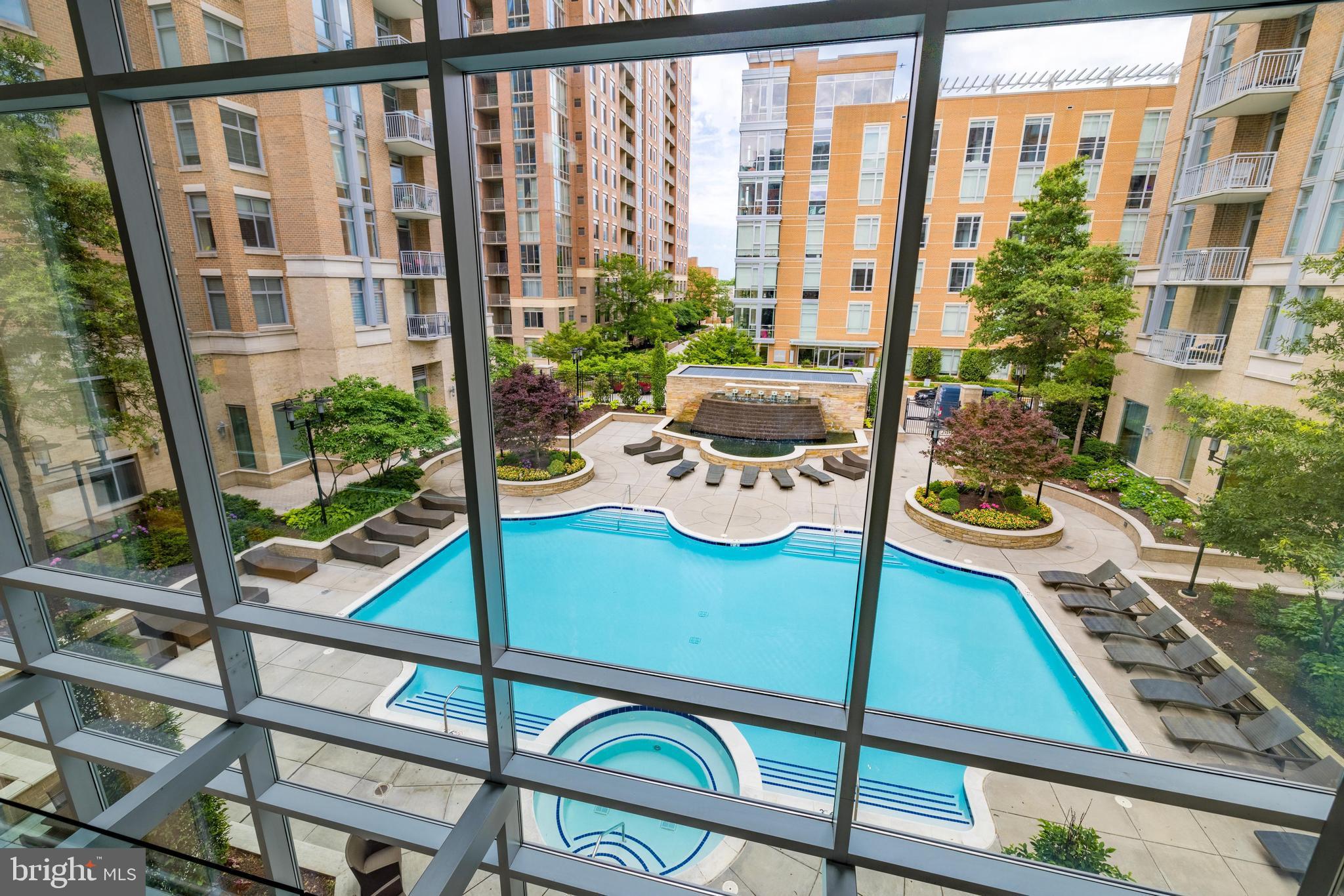 MIDTOWN AT RESTON TOWN CENTER - Residential Lease