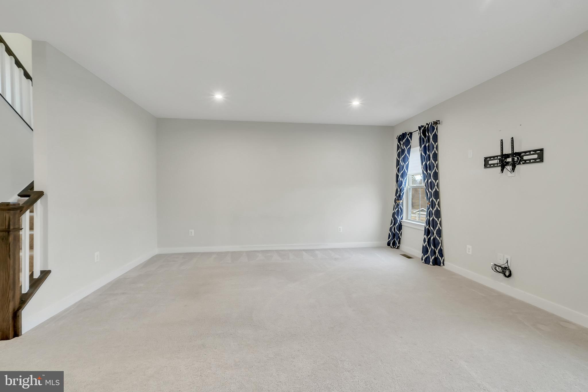 BRENTWOOD SPRINGS - Residential