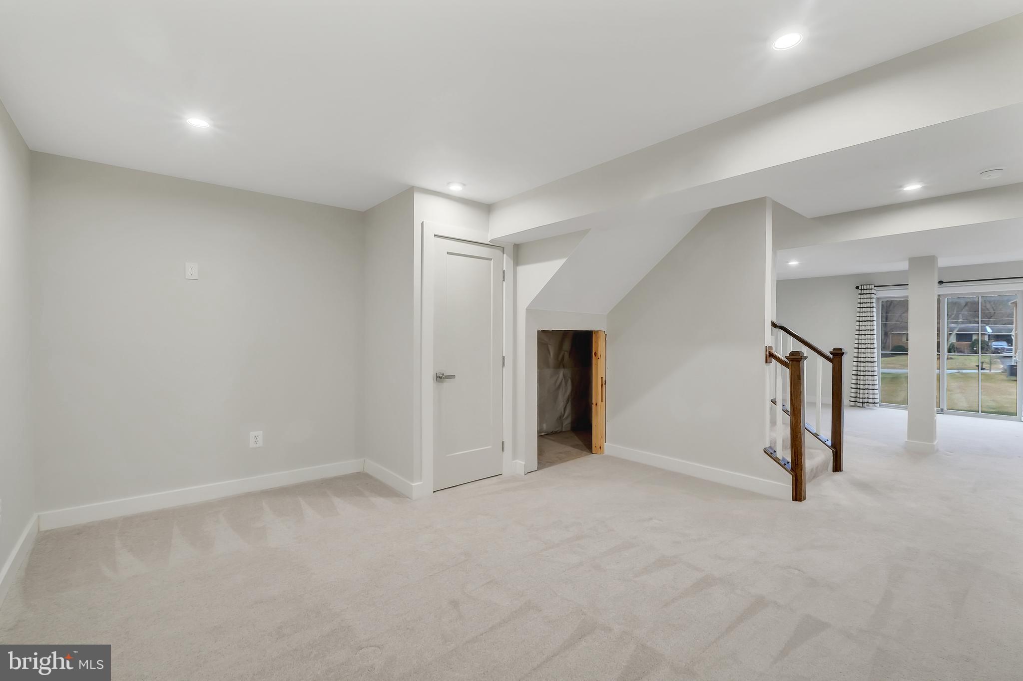 BRENTWOOD SPRINGS - Residential