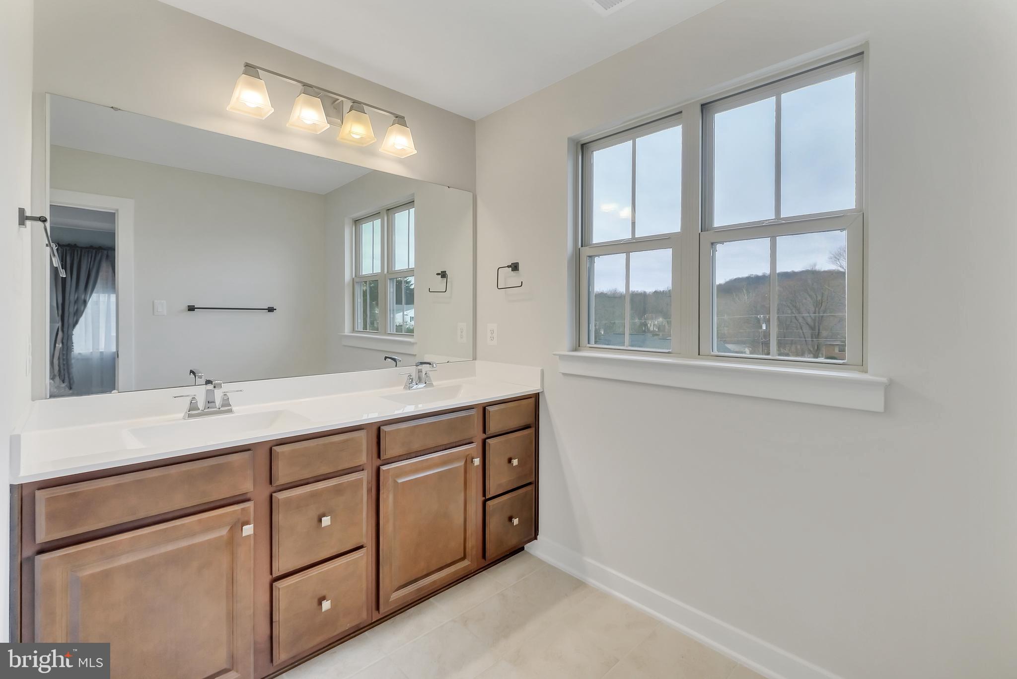 BRENTWOOD SPRINGS - Residential