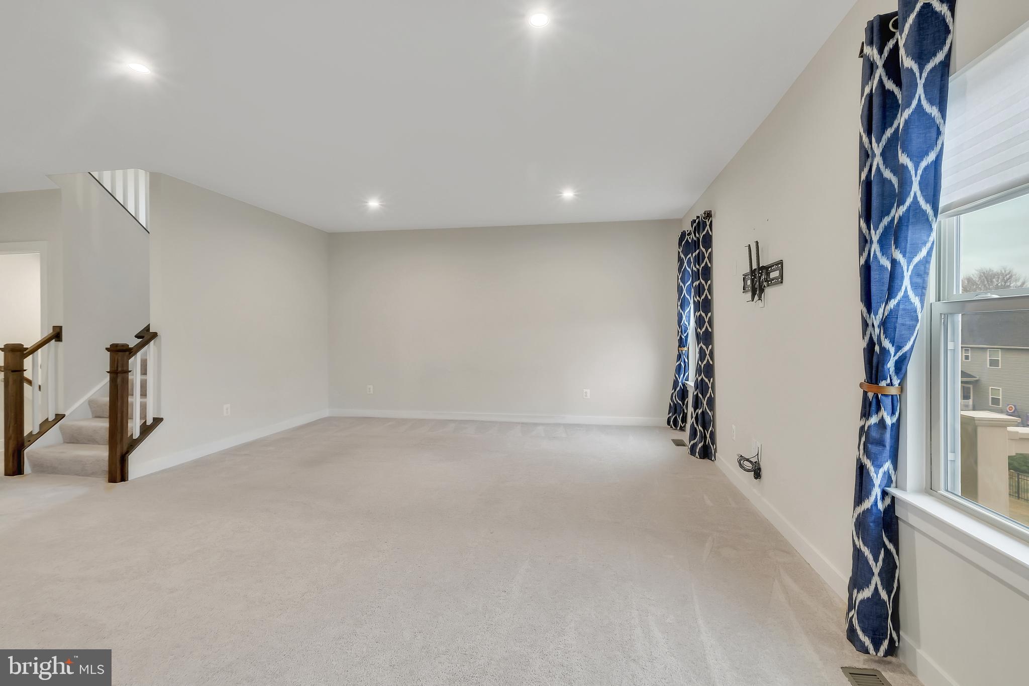 BRENTWOOD SPRINGS - Residential