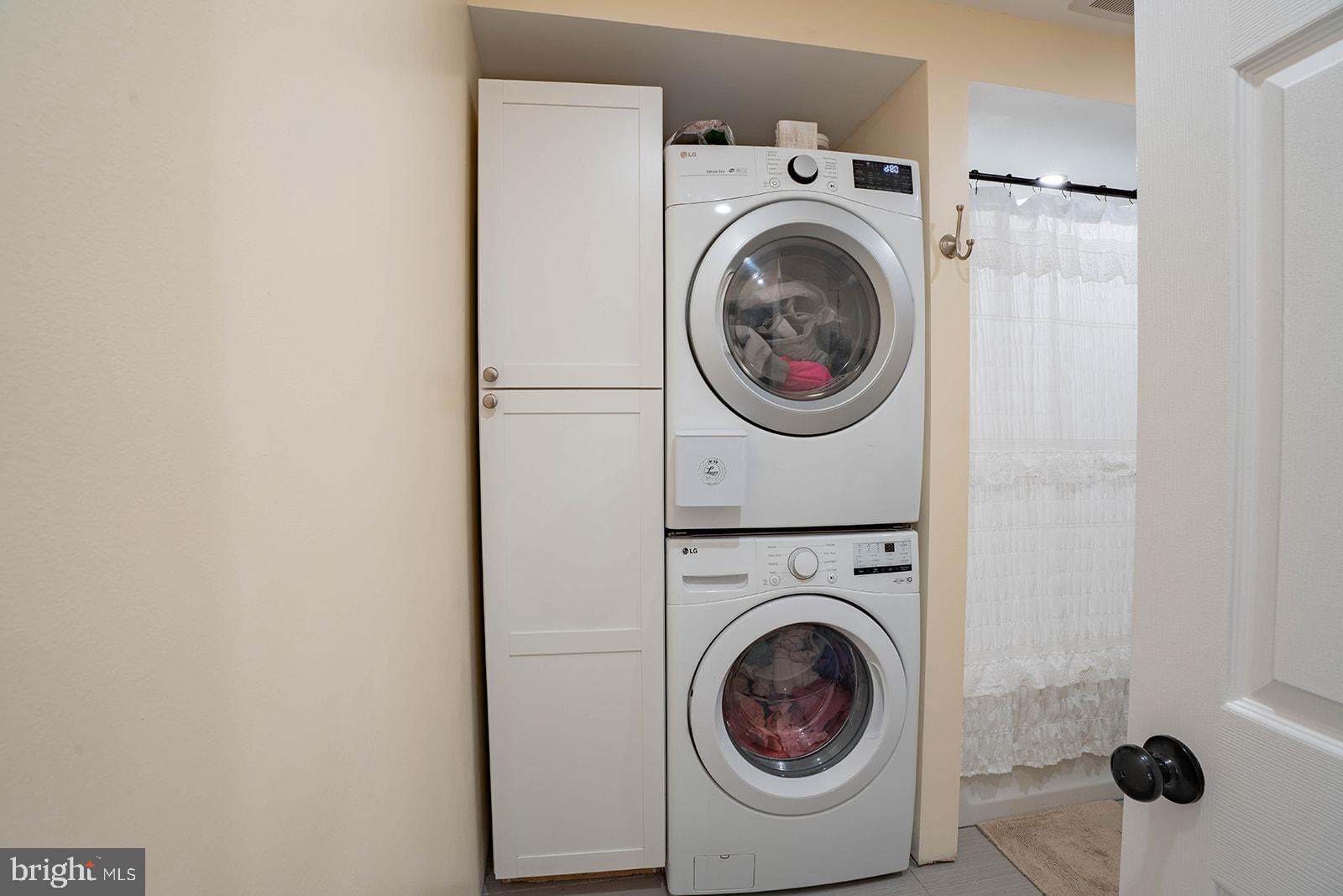 HOLLY HILL - Residential