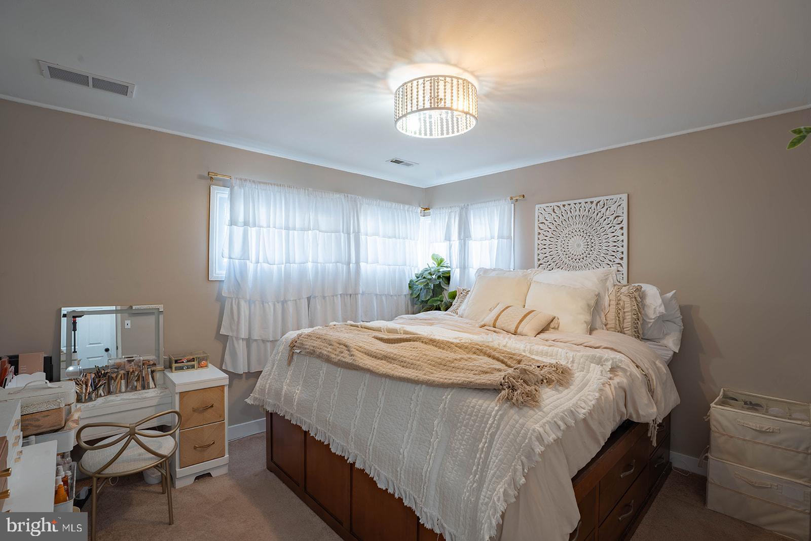 HOLLY HILL - Residential