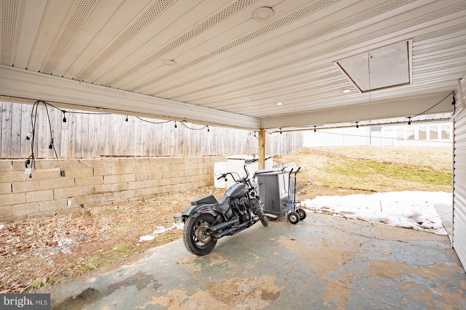 HOLLY HILL - Residential