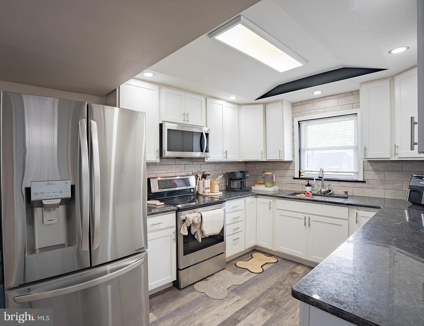 HOLLY HILL - Residential