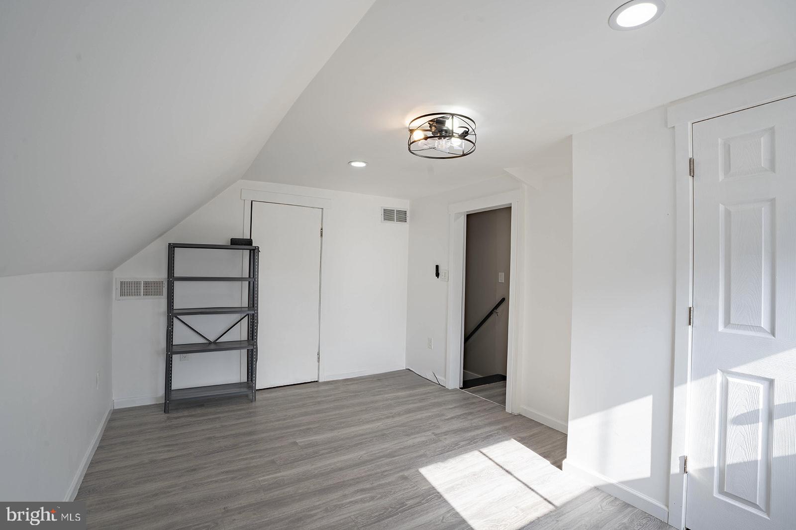 HOLLY HILL - Residential