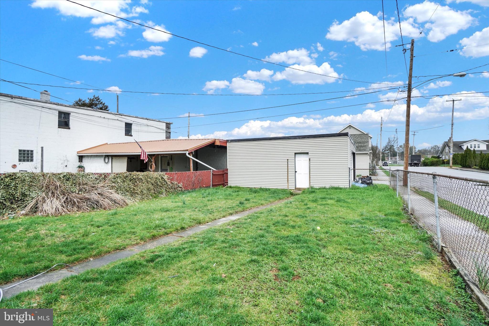 WEST YORK - Residential