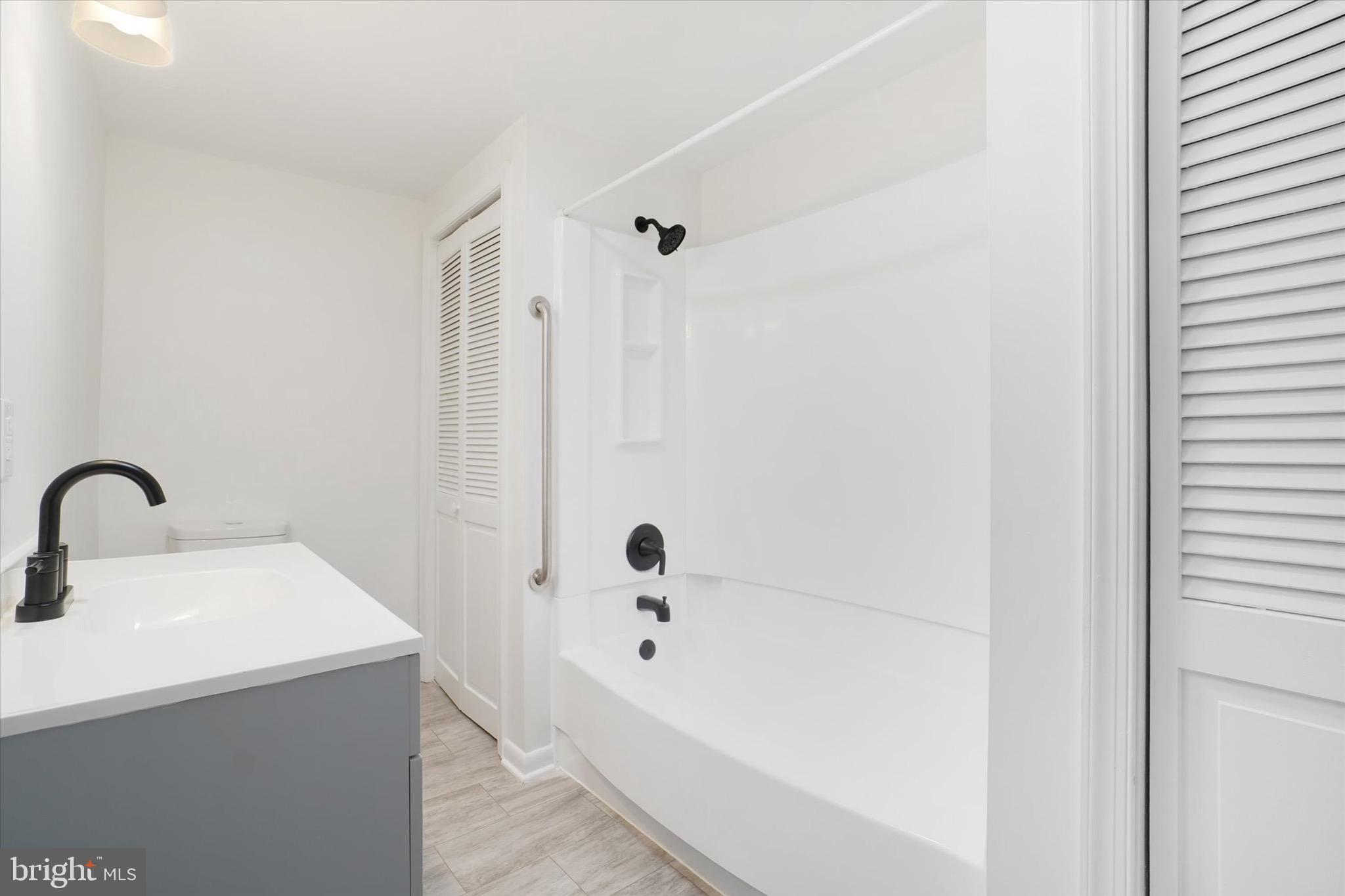 WEST YORK - Residential