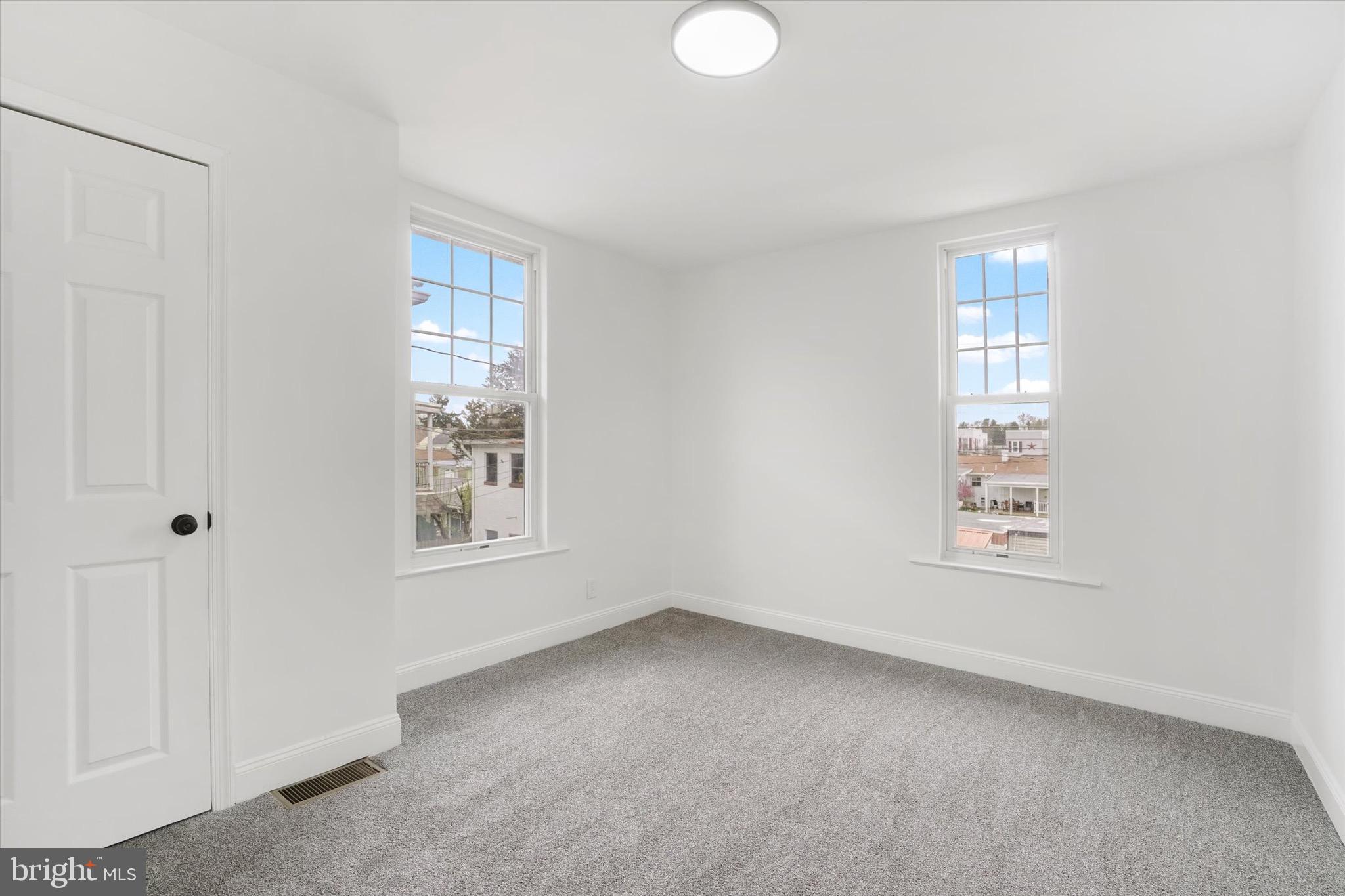 WEST YORK - Residential