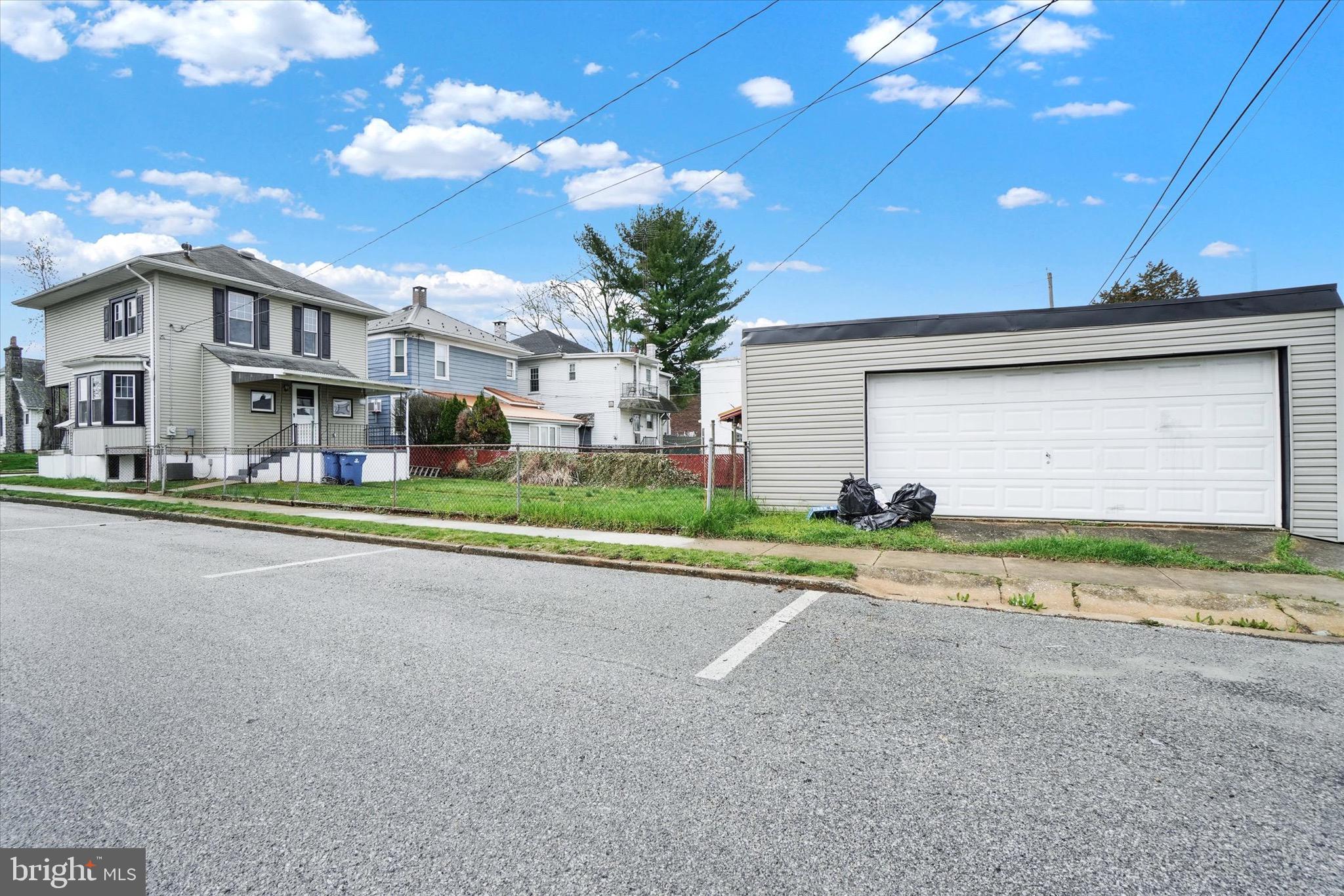 WEST YORK - Residential