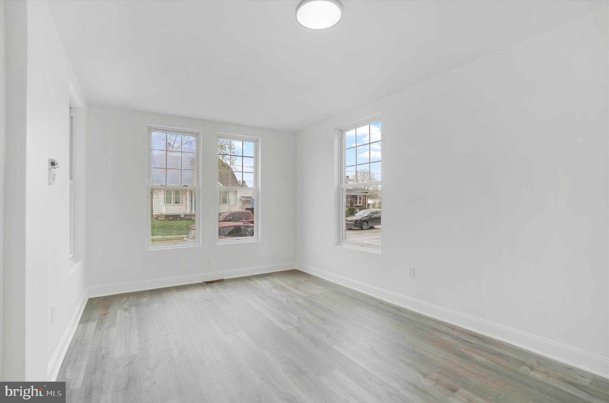 WEST YORK - Residential