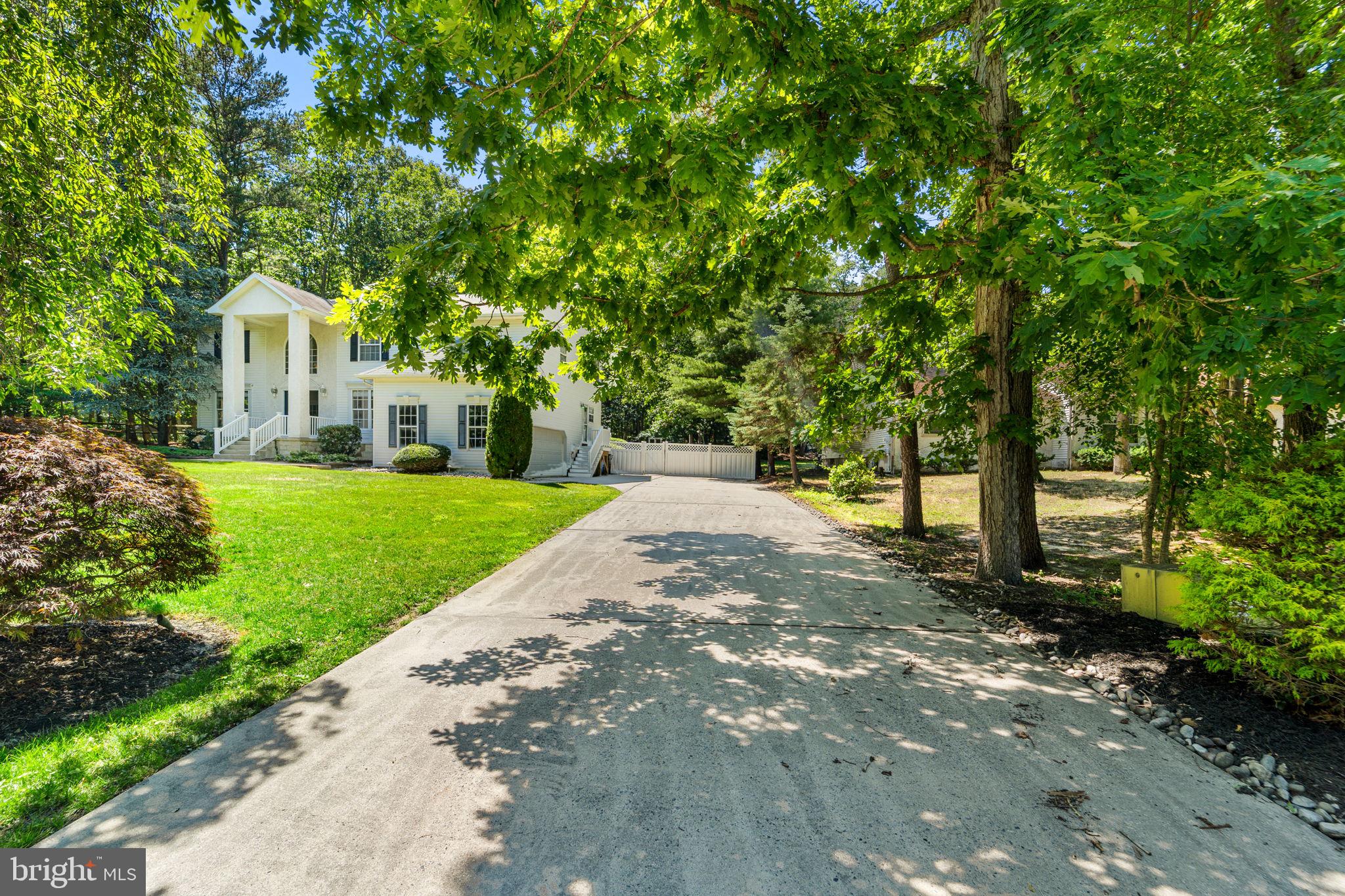 37 JONES LANE