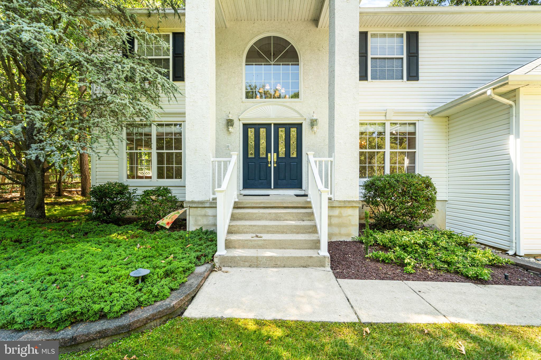 37 JONES LANE
