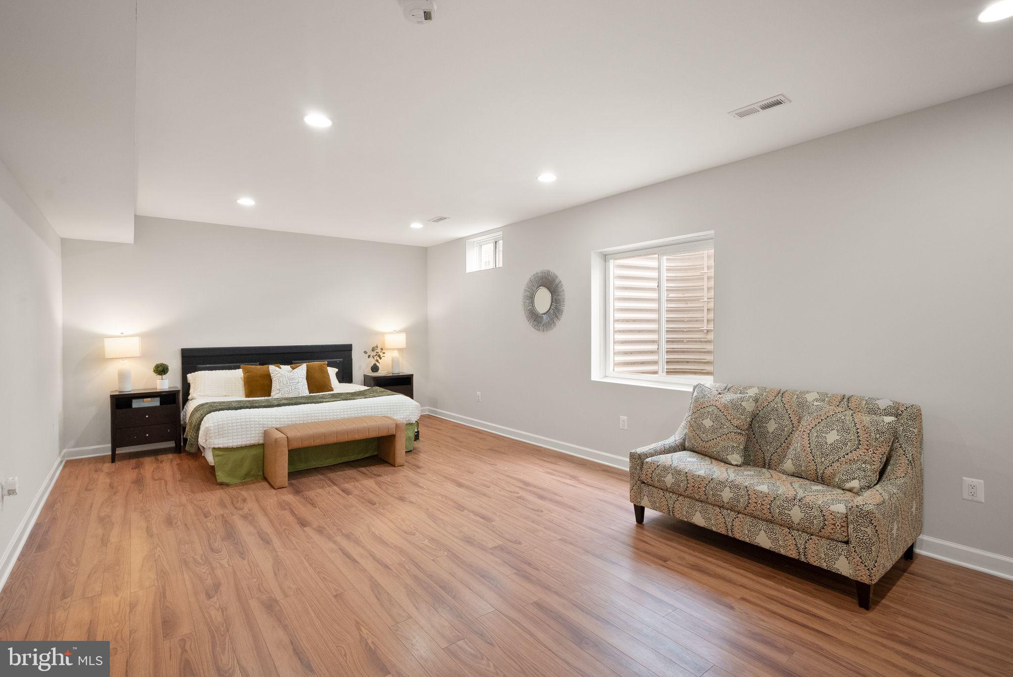 LENAH MILL - Residential