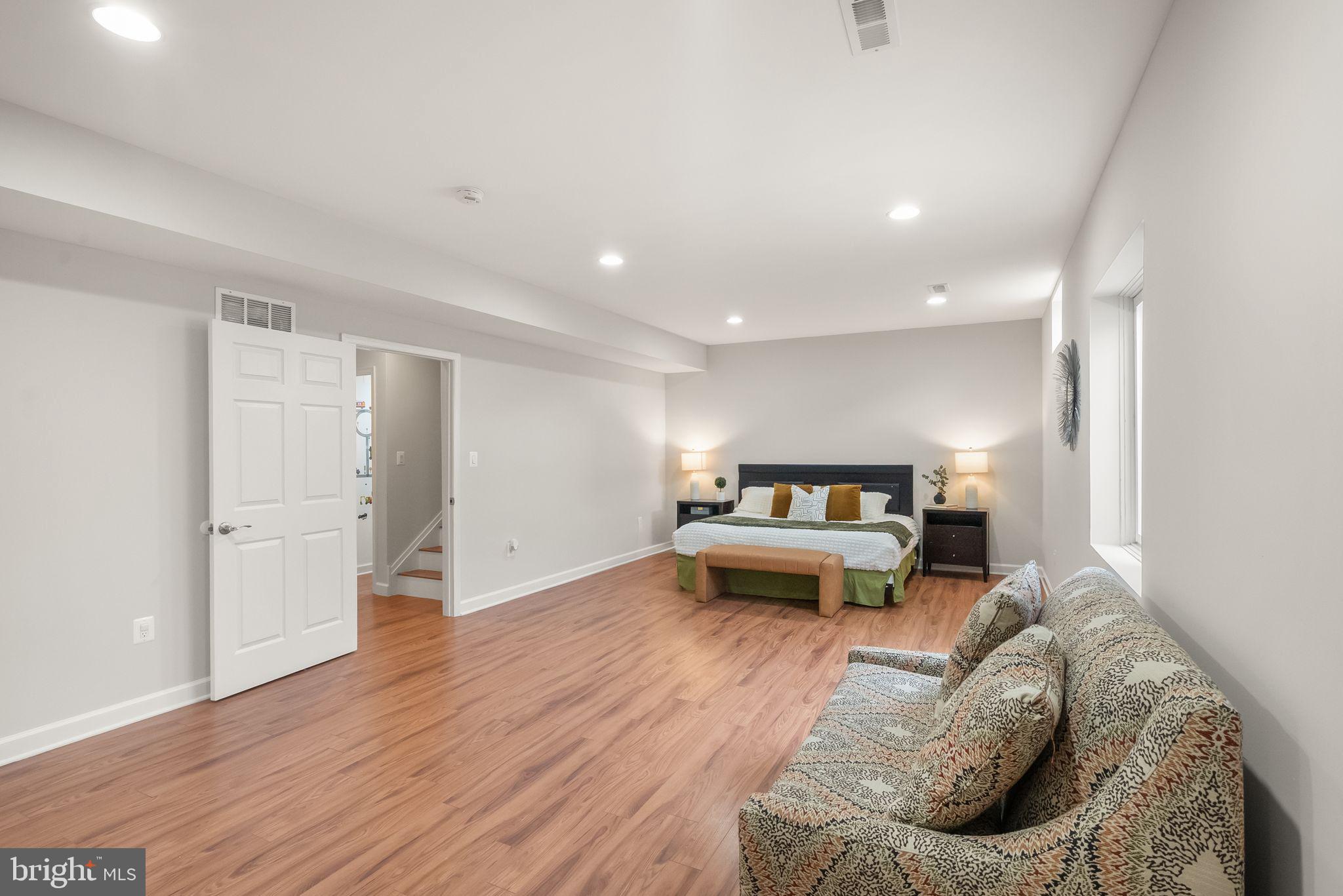 LENAH MILL - Residential