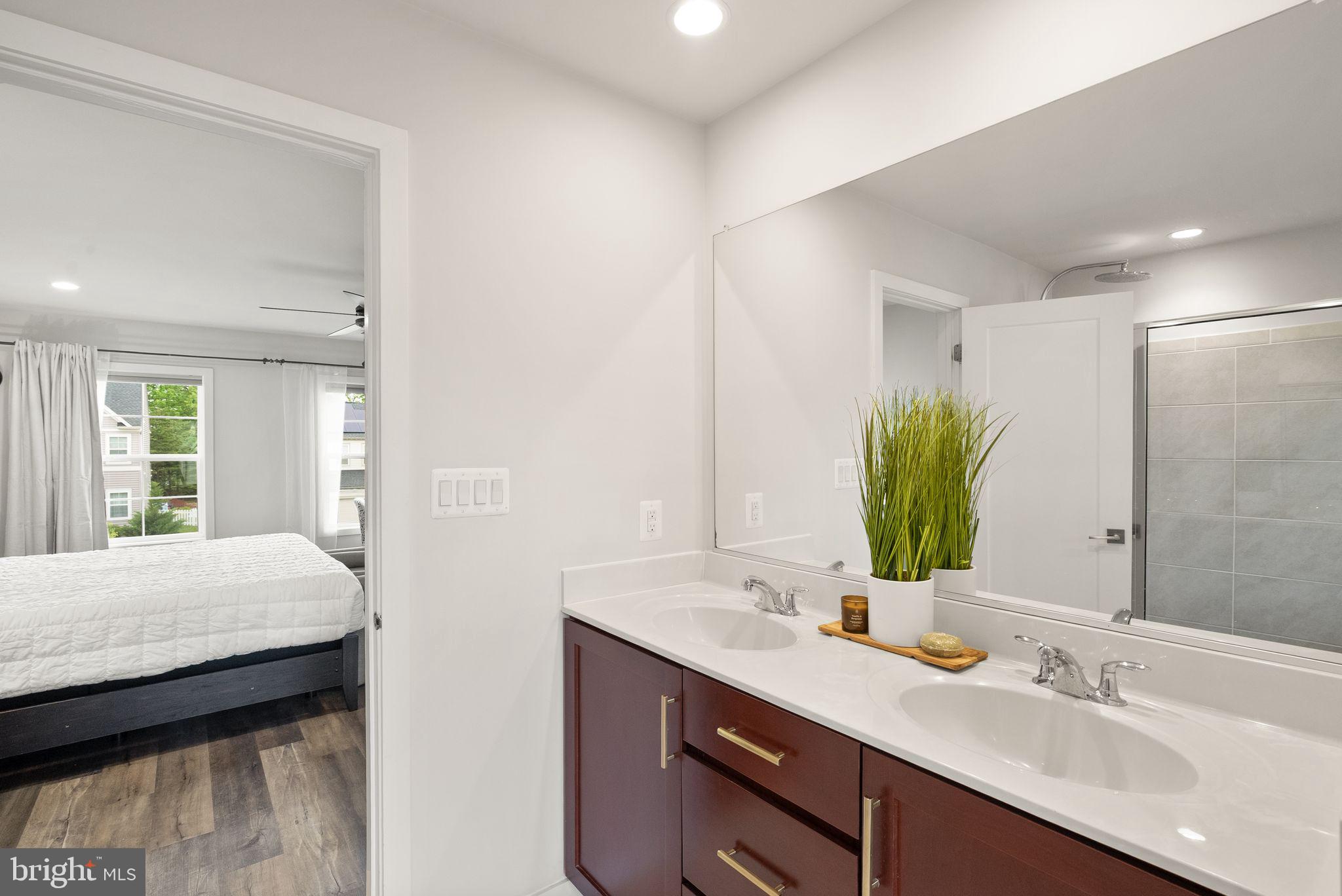 LENAH MILL - Residential
