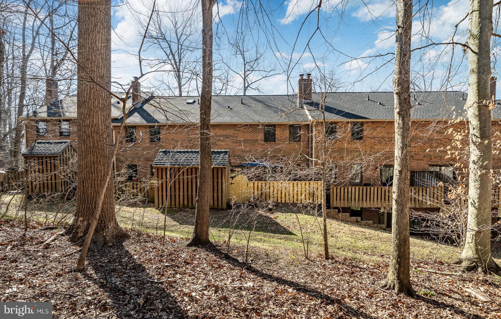 RUSTMONT - Residential