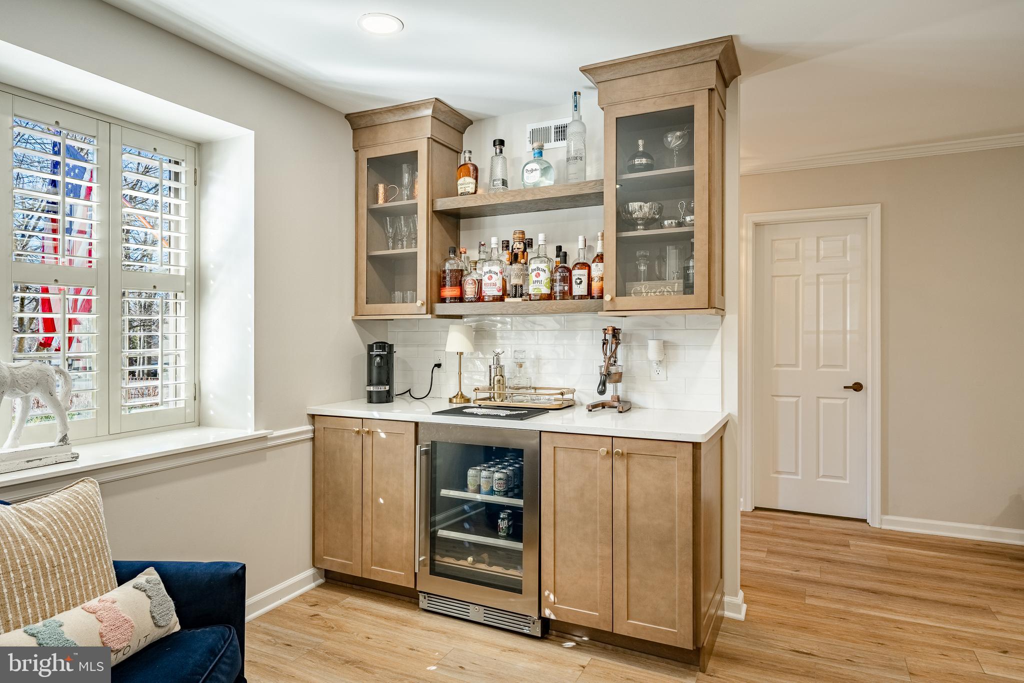 RUSTMONT - Residential