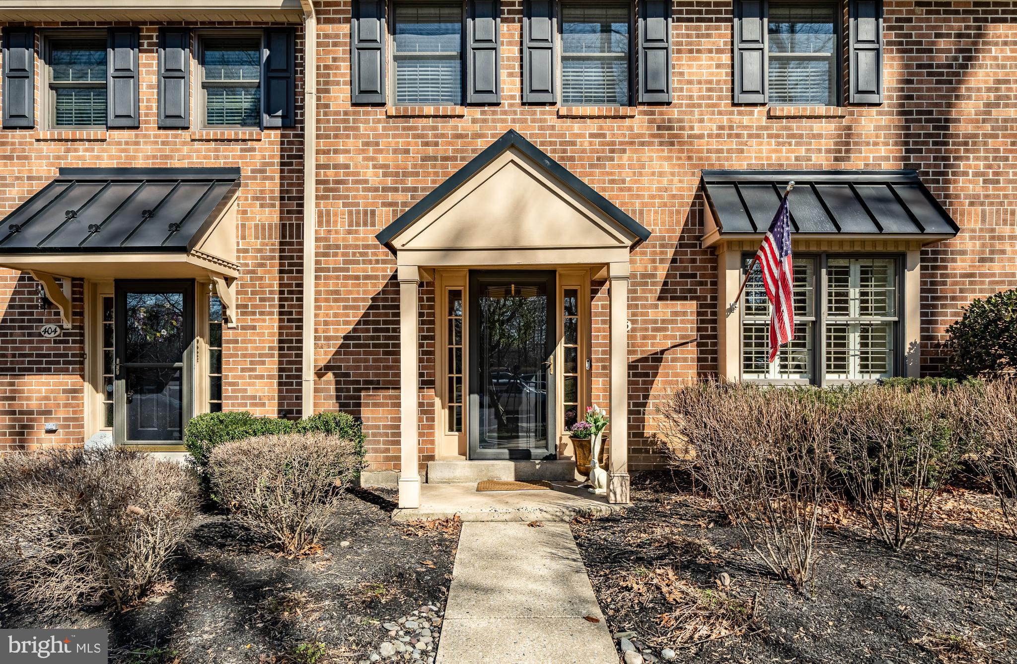 RUSTMONT - Residential