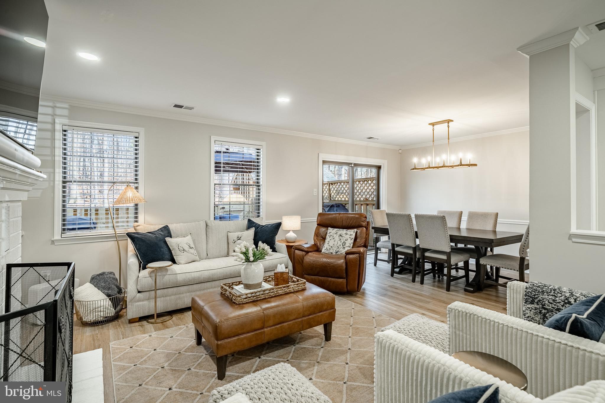 RUSTMONT - Residential