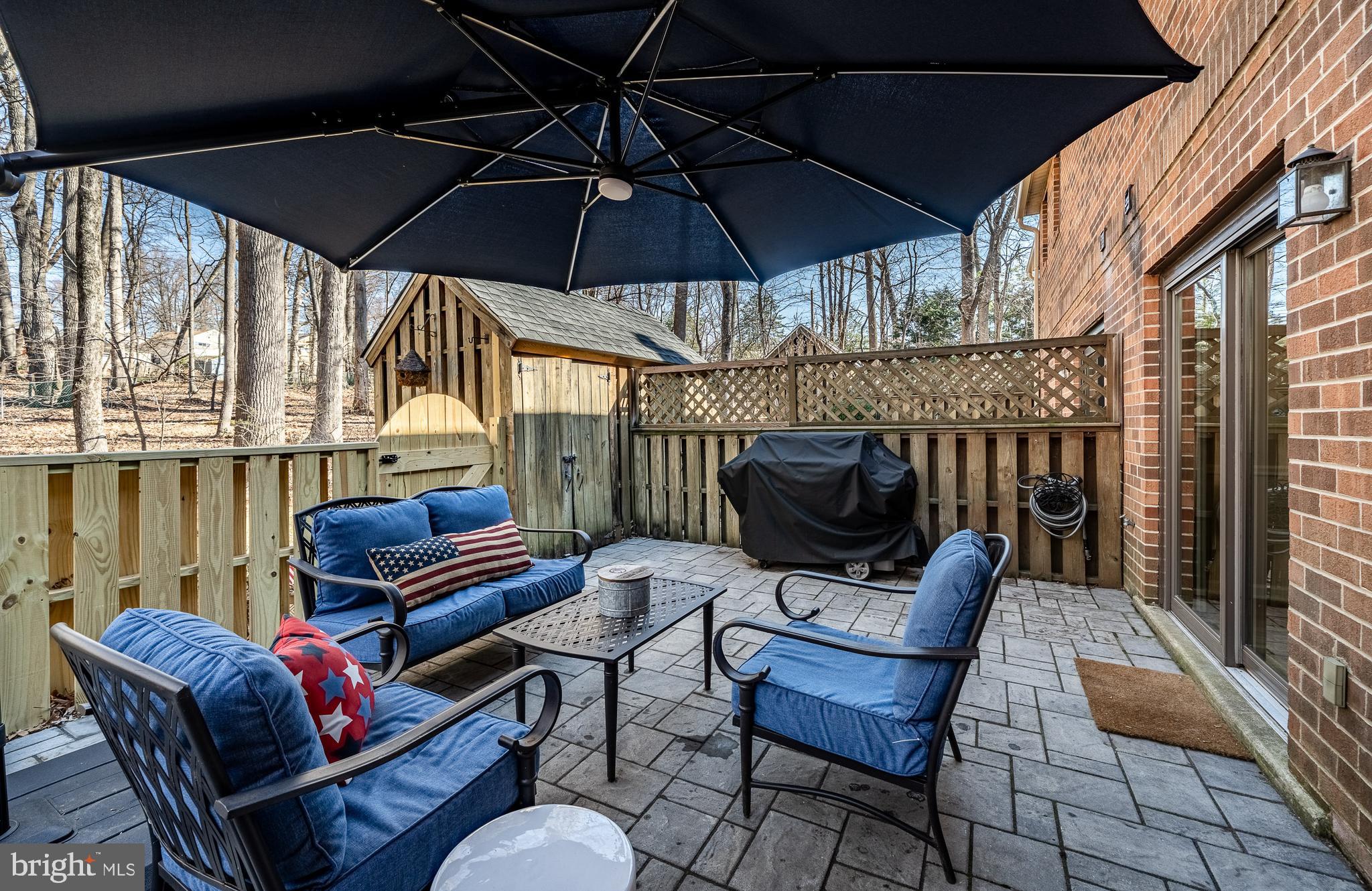 RUSTMONT - Residential