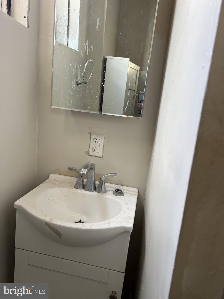 PHILADELPHIA (WEST) - Residential