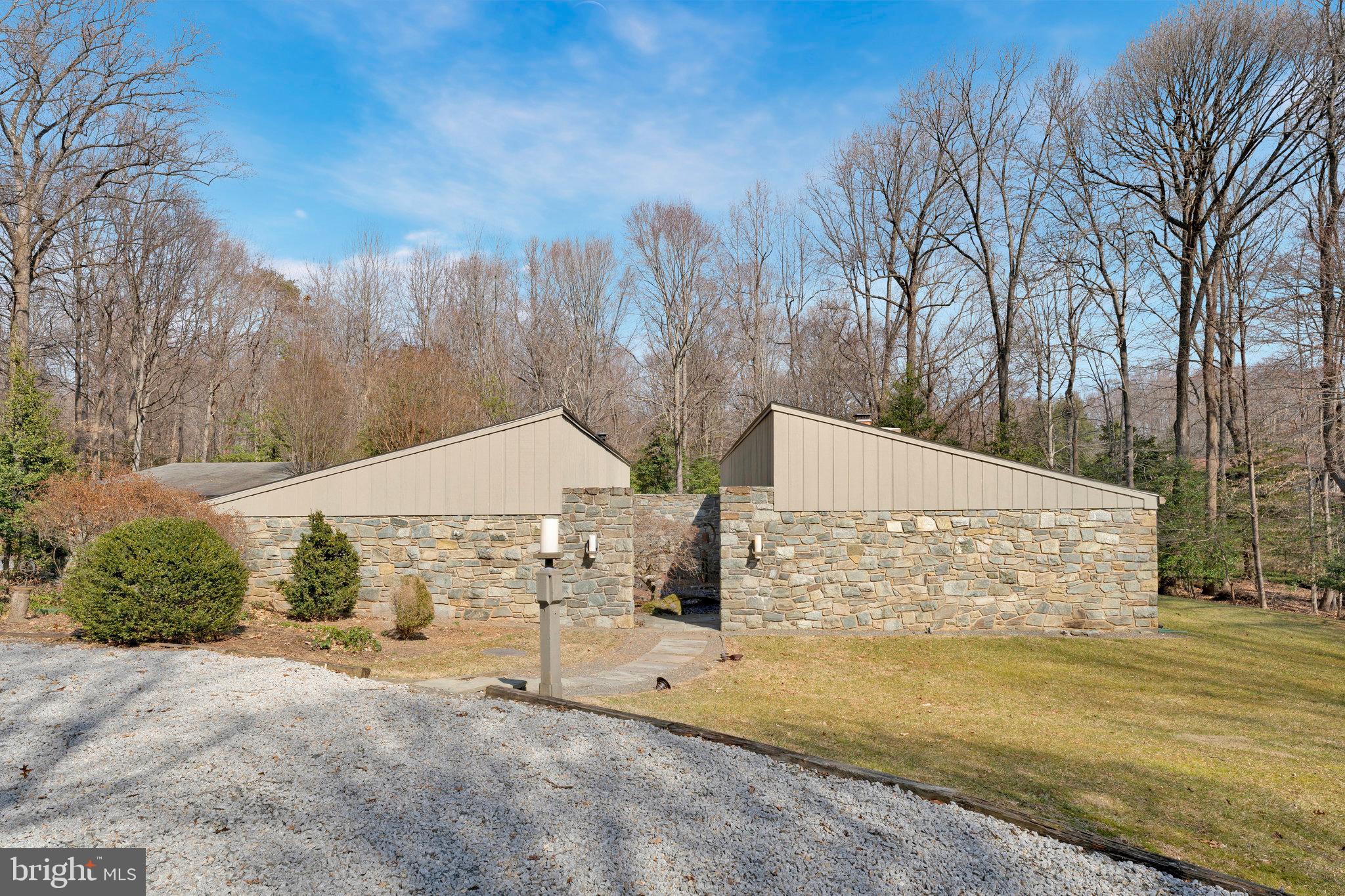 BOUNDBROOK - Residential