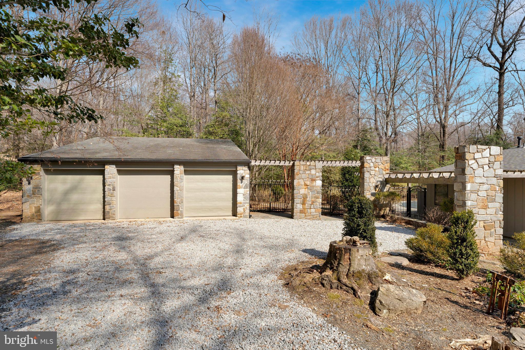 BOUNDBROOK - Residential