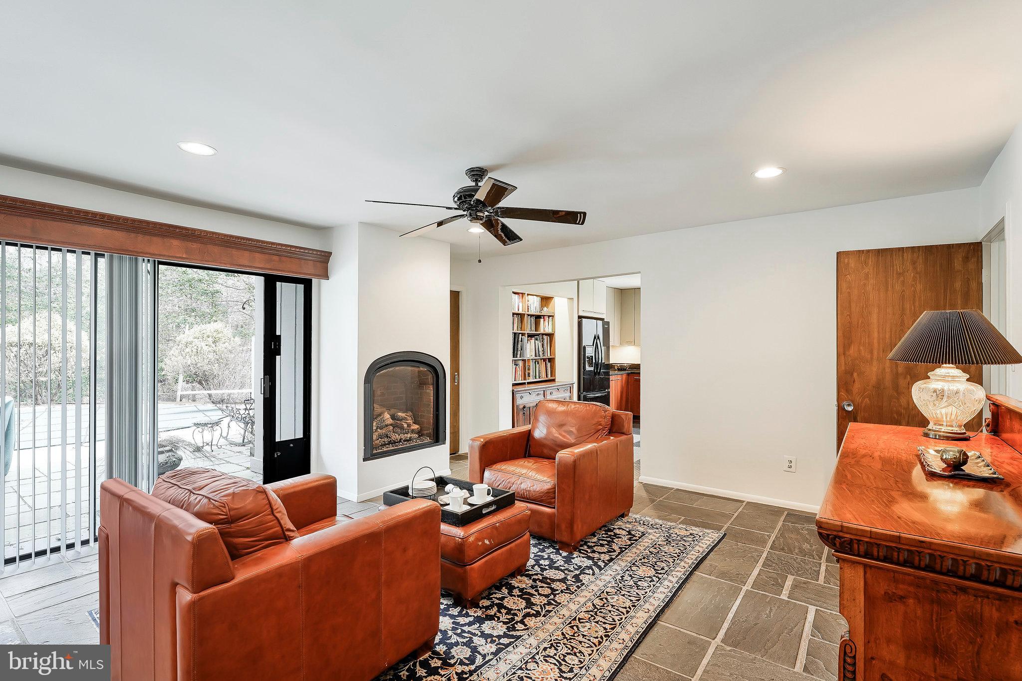 BOUNDBROOK - Residential