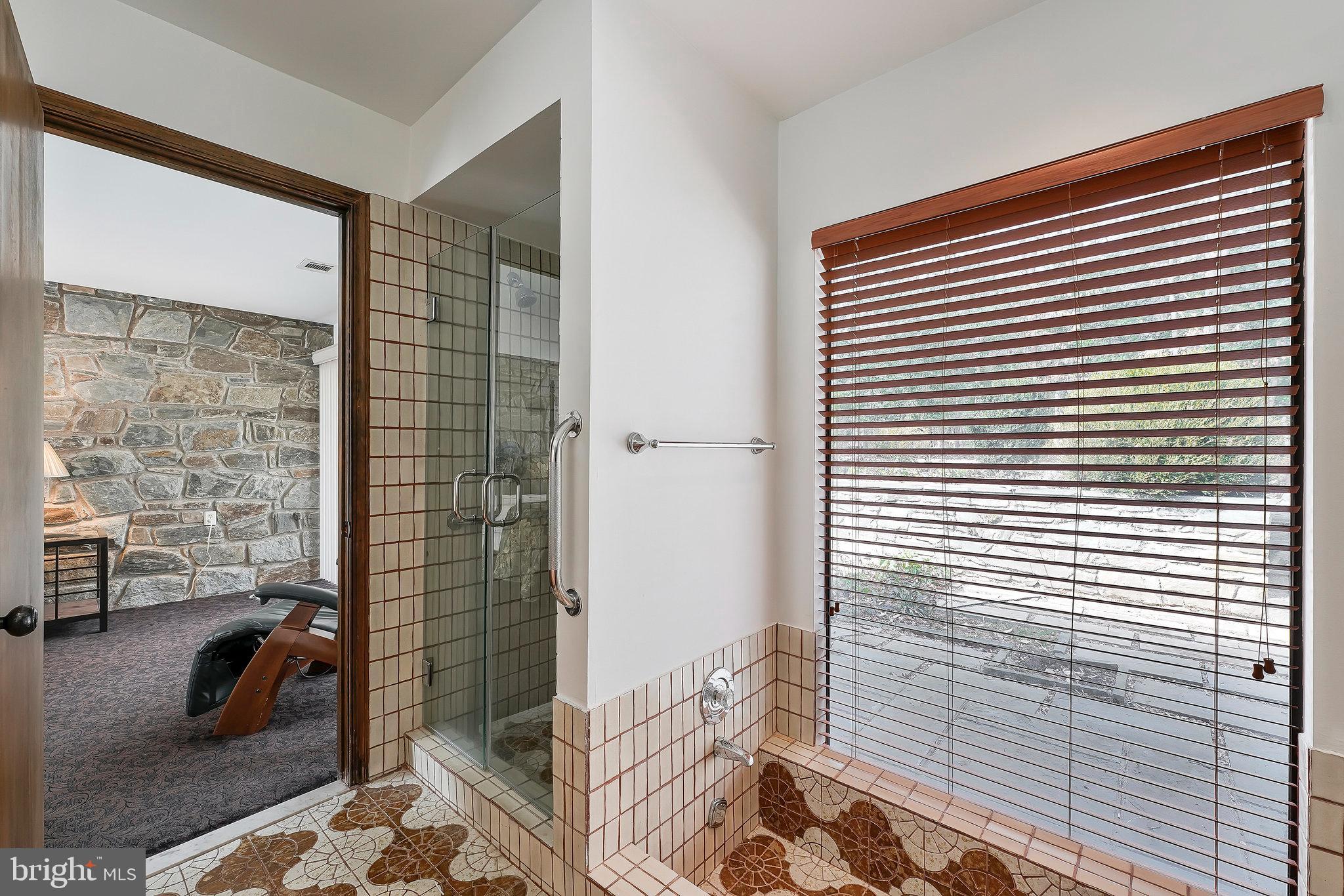 BOUNDBROOK - Residential