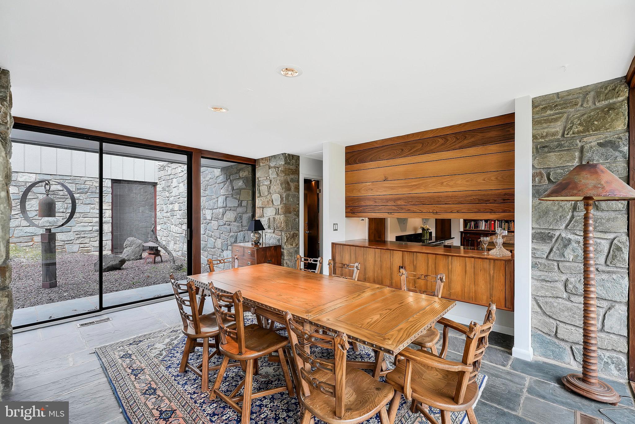 BOUNDBROOK - Residential