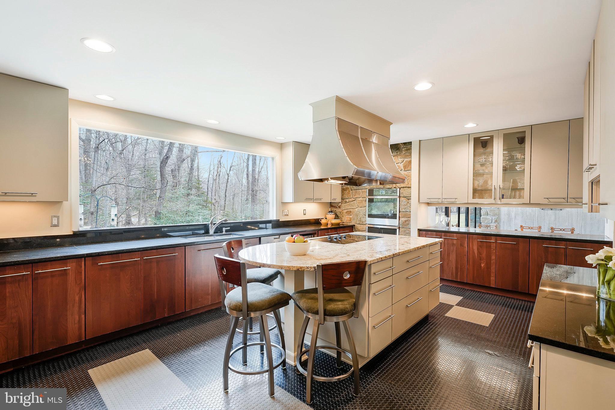 BOUNDBROOK - Residential