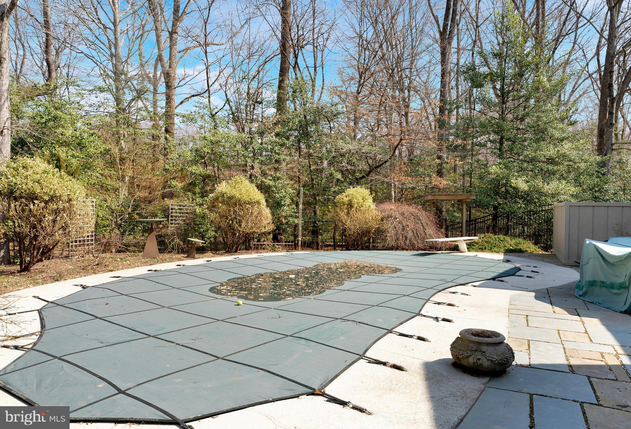 BOUNDBROOK - Residential