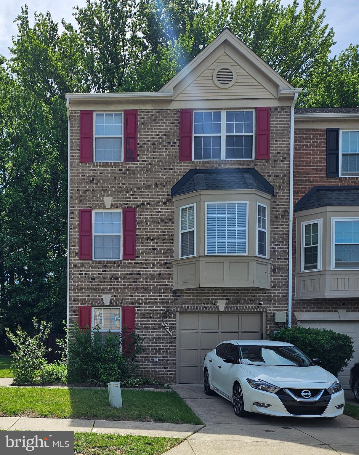 16033 ELEGANT COURT