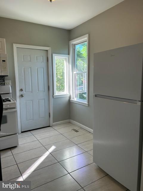 126 W NICHOLSON ROAD APT A