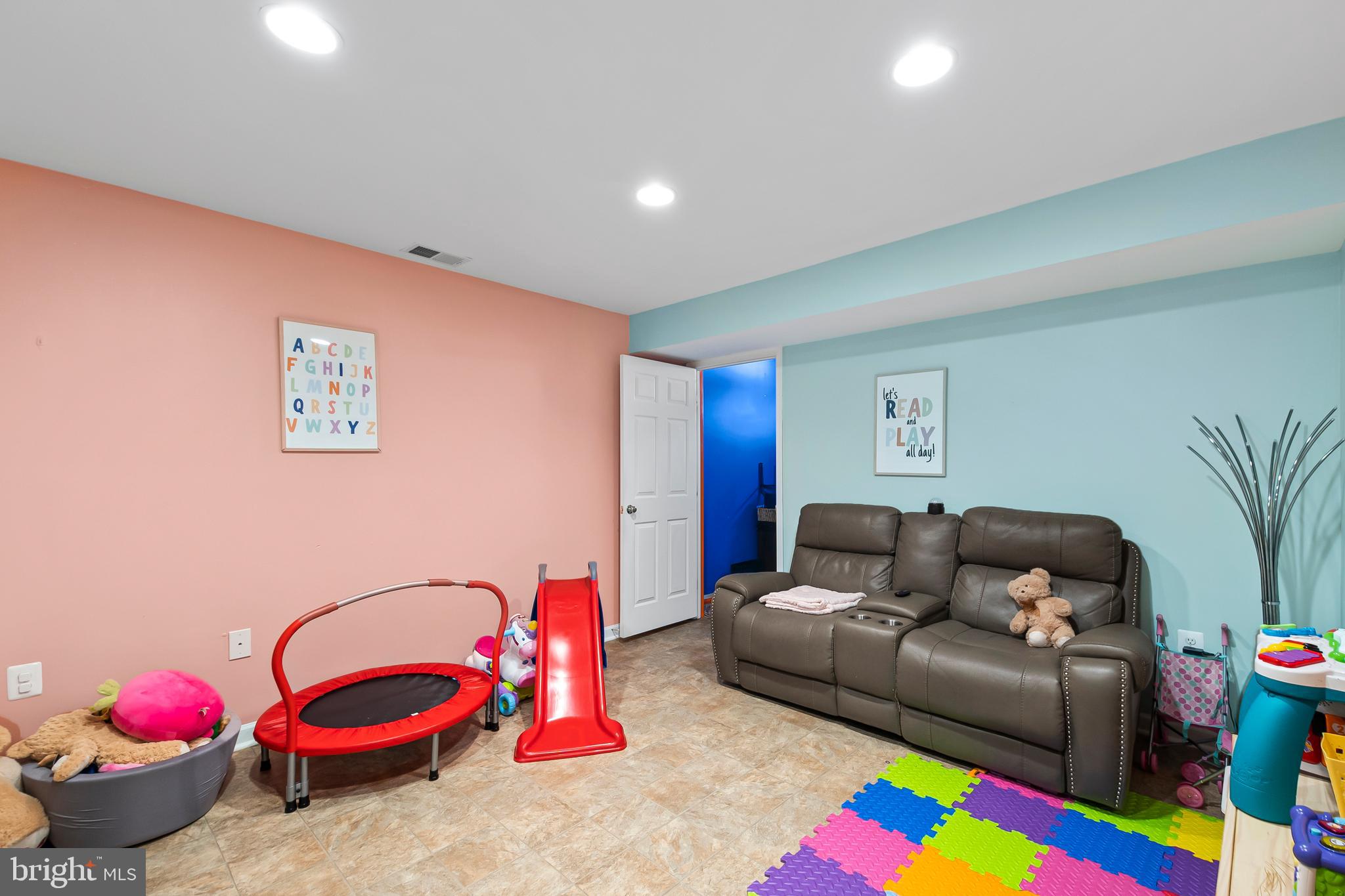 AUTUMN HILLS - Residential