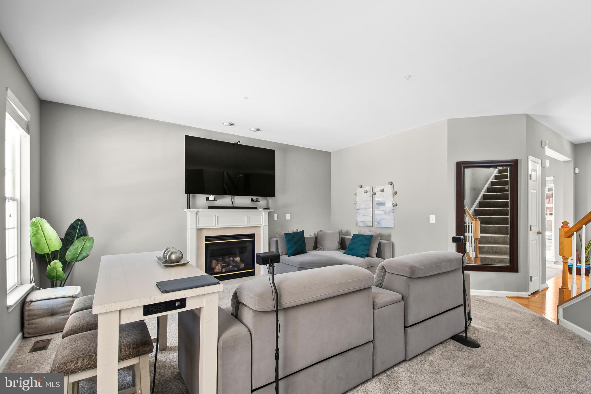 AUTUMN HILLS - Residential