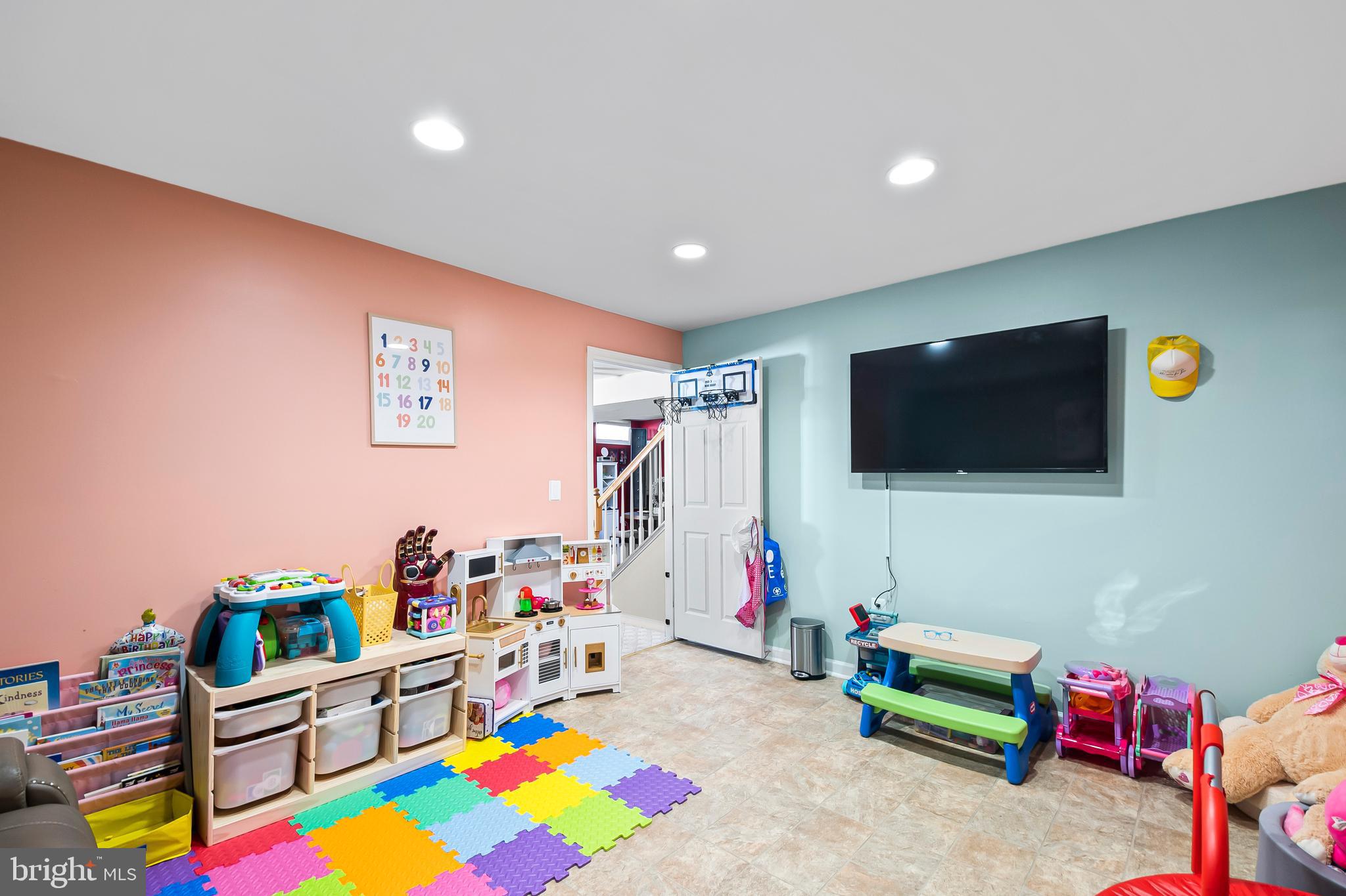 AUTUMN HILLS - Residential