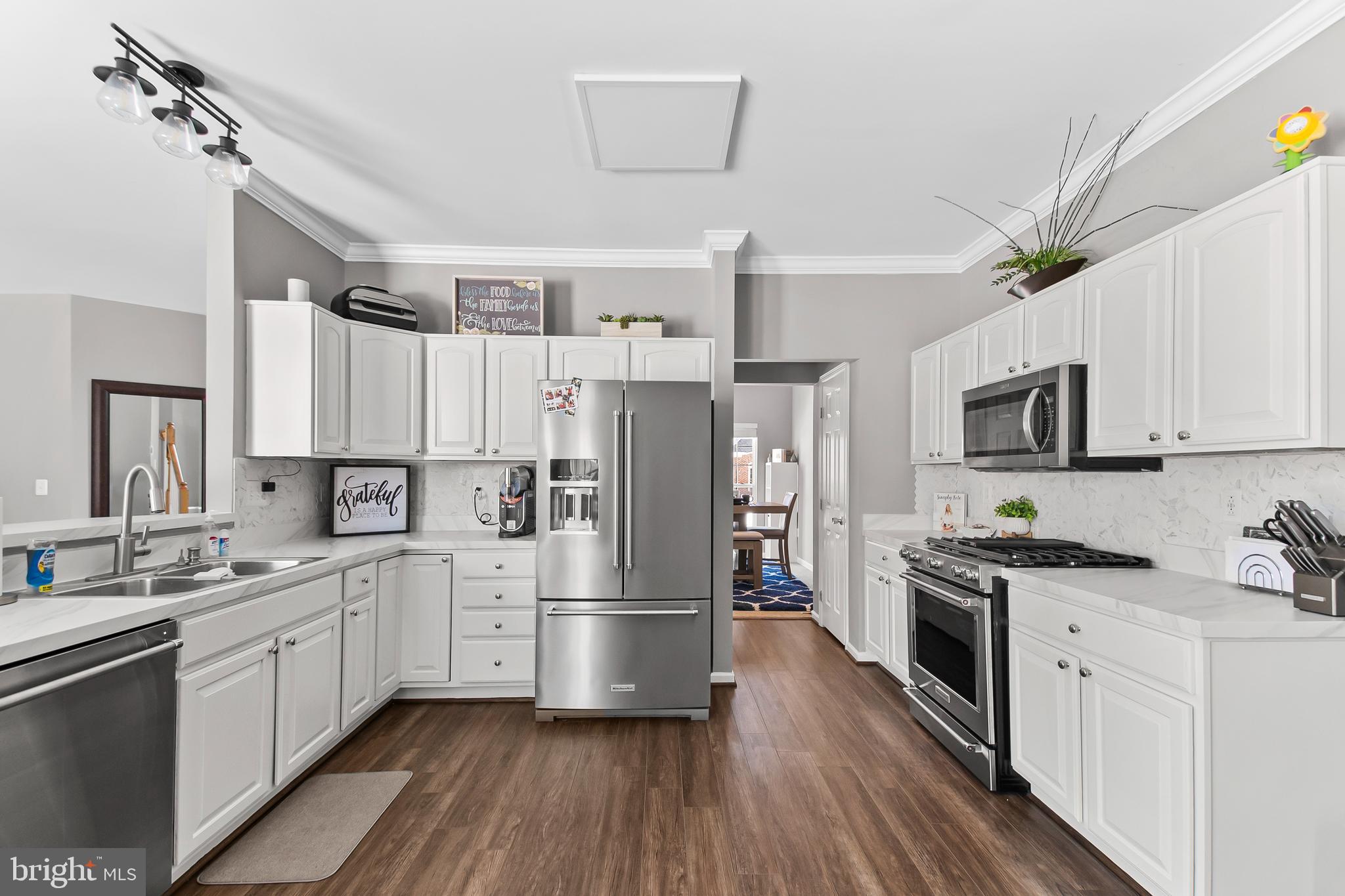 AUTUMN HILLS - Residential