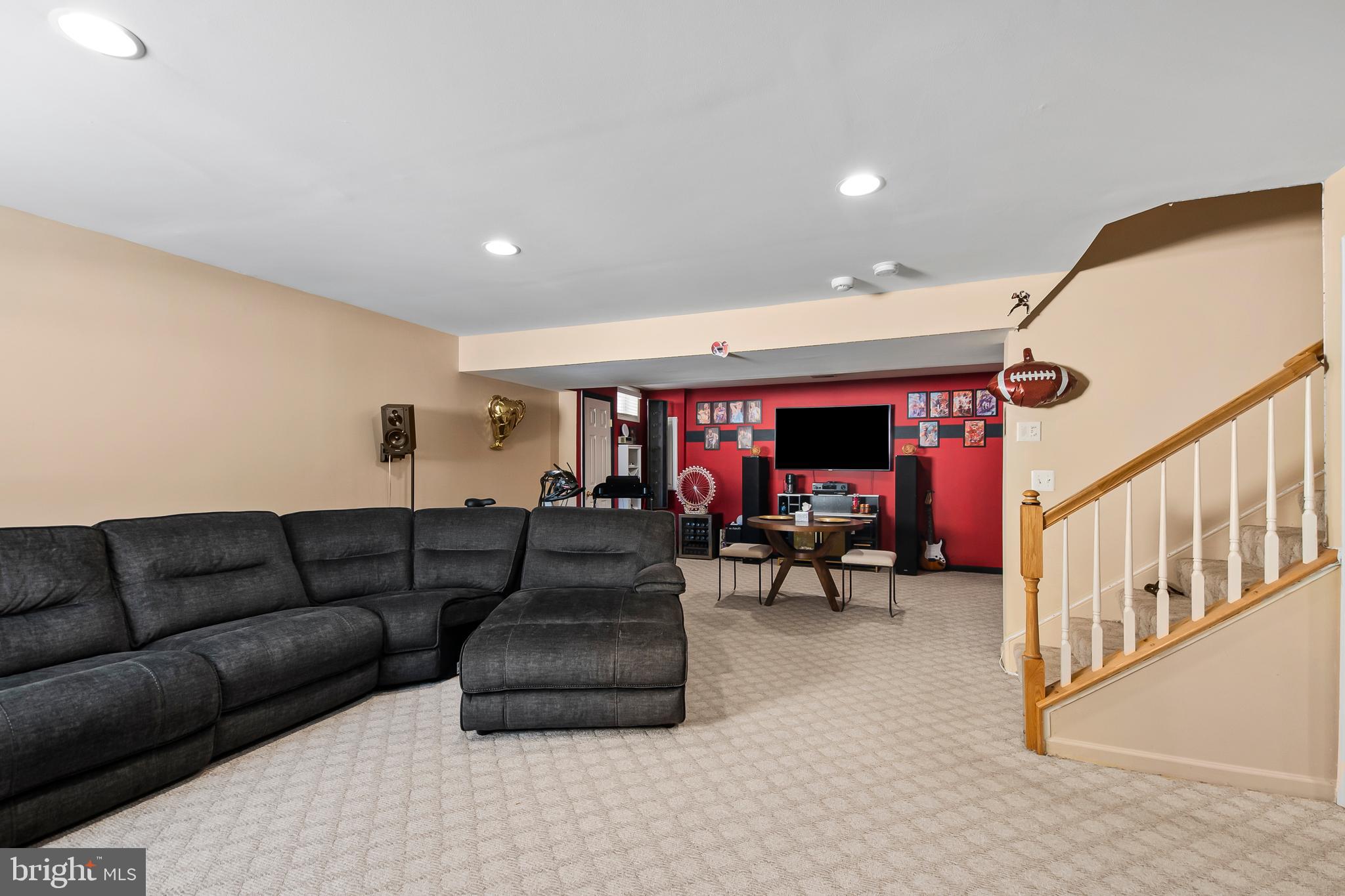 AUTUMN HILLS - Residential