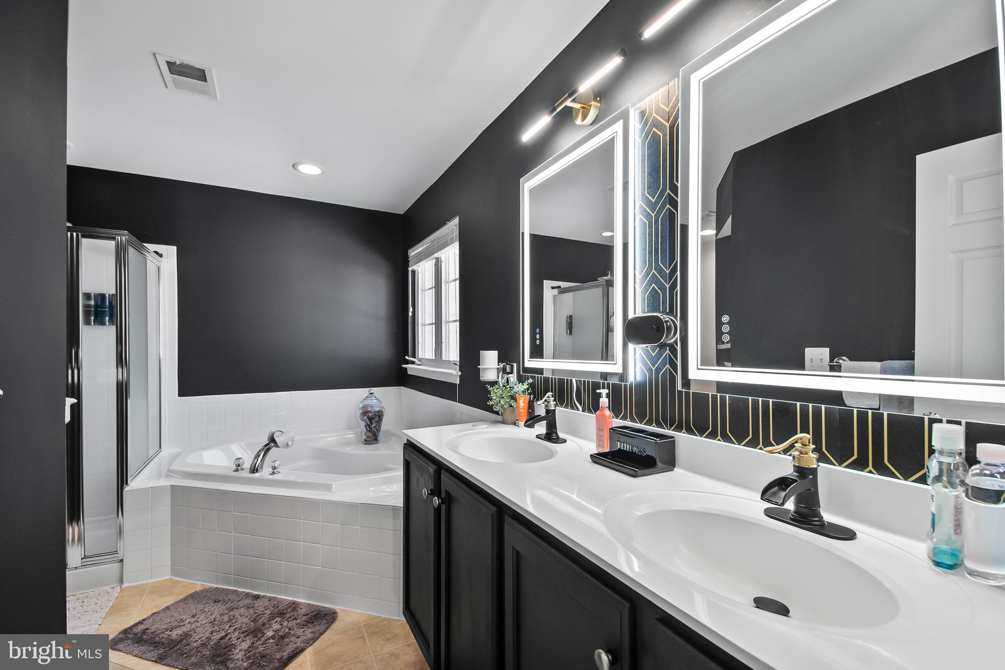 AUTUMN HILLS - Residential